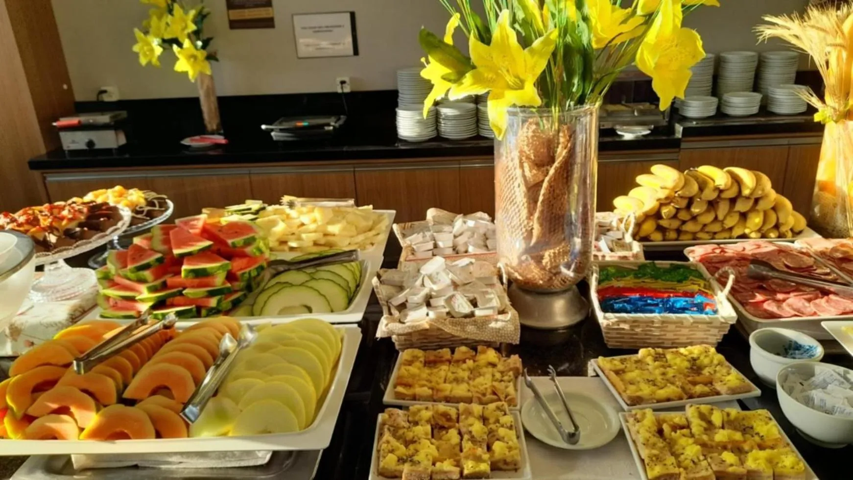 Buffet breakfast in Balmare Hotel