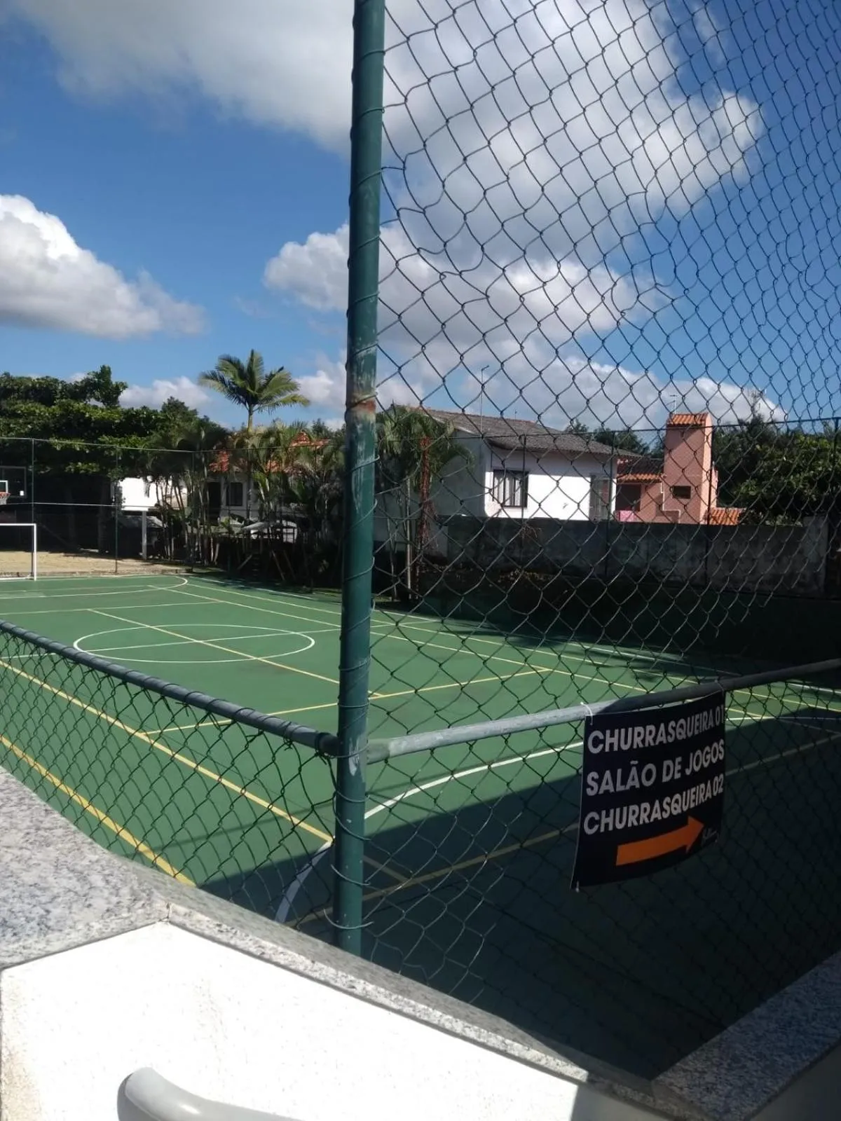 Tennis court in Balmare Hotel