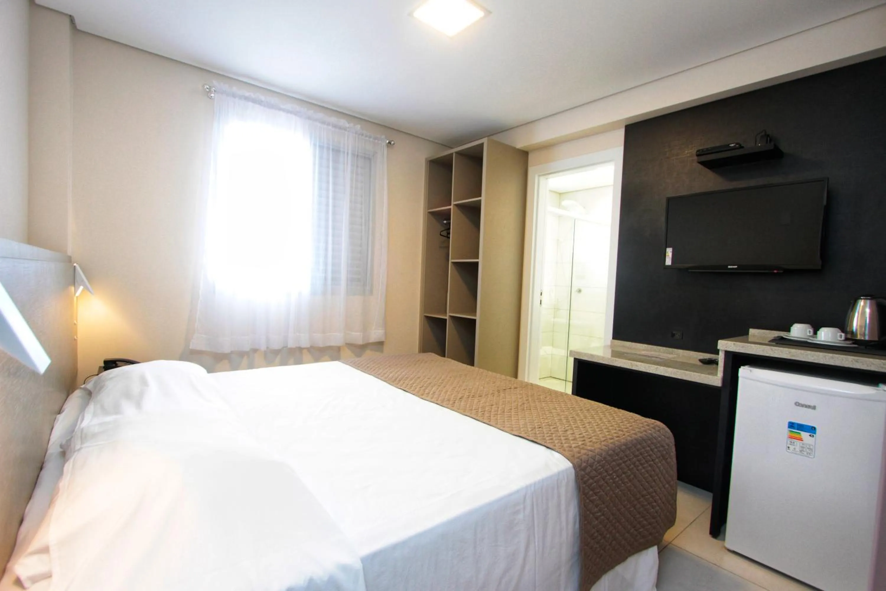 Bedroom, Bed in Balmare Hotel