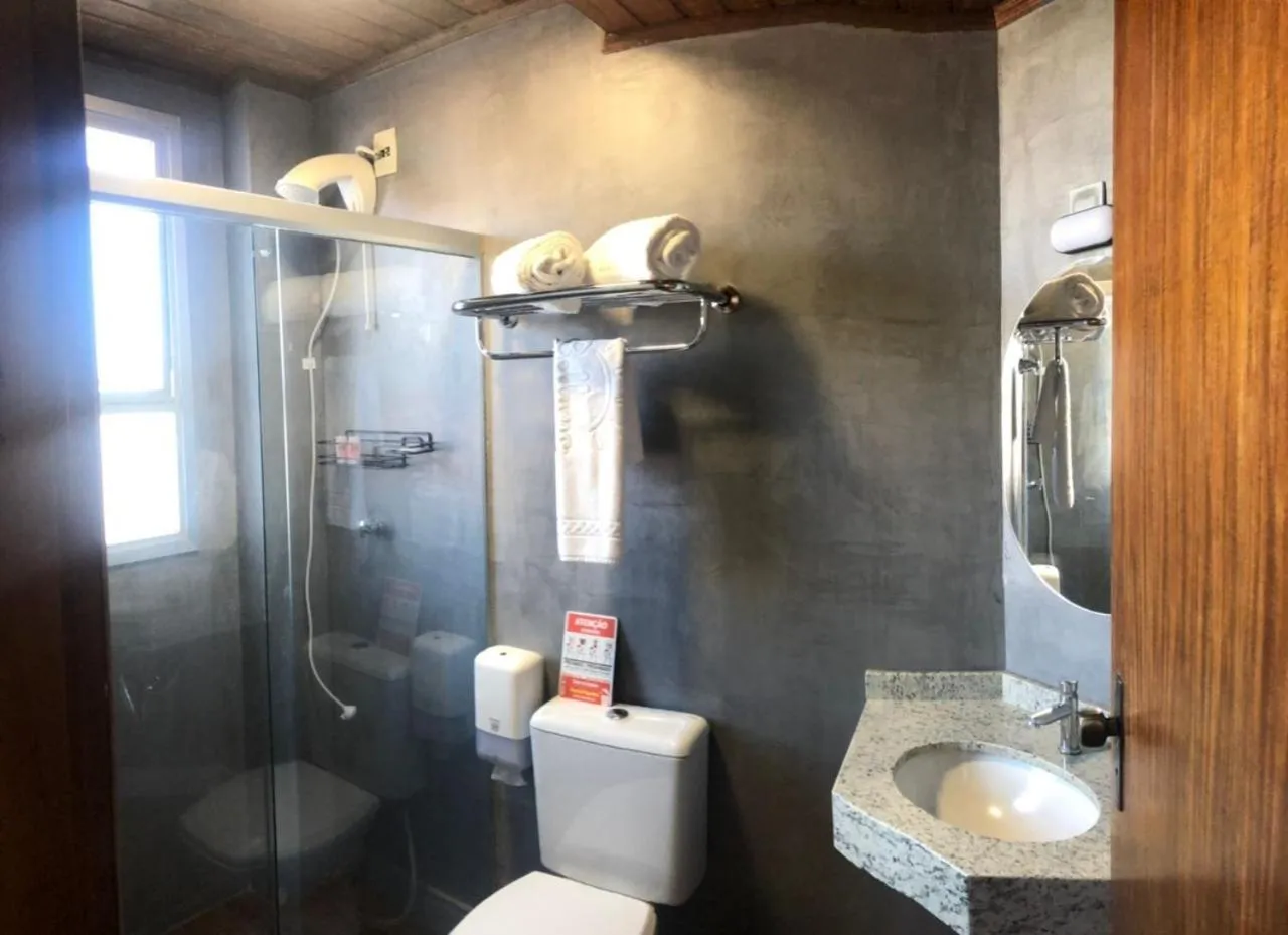 Bathroom in Balmare Hotel