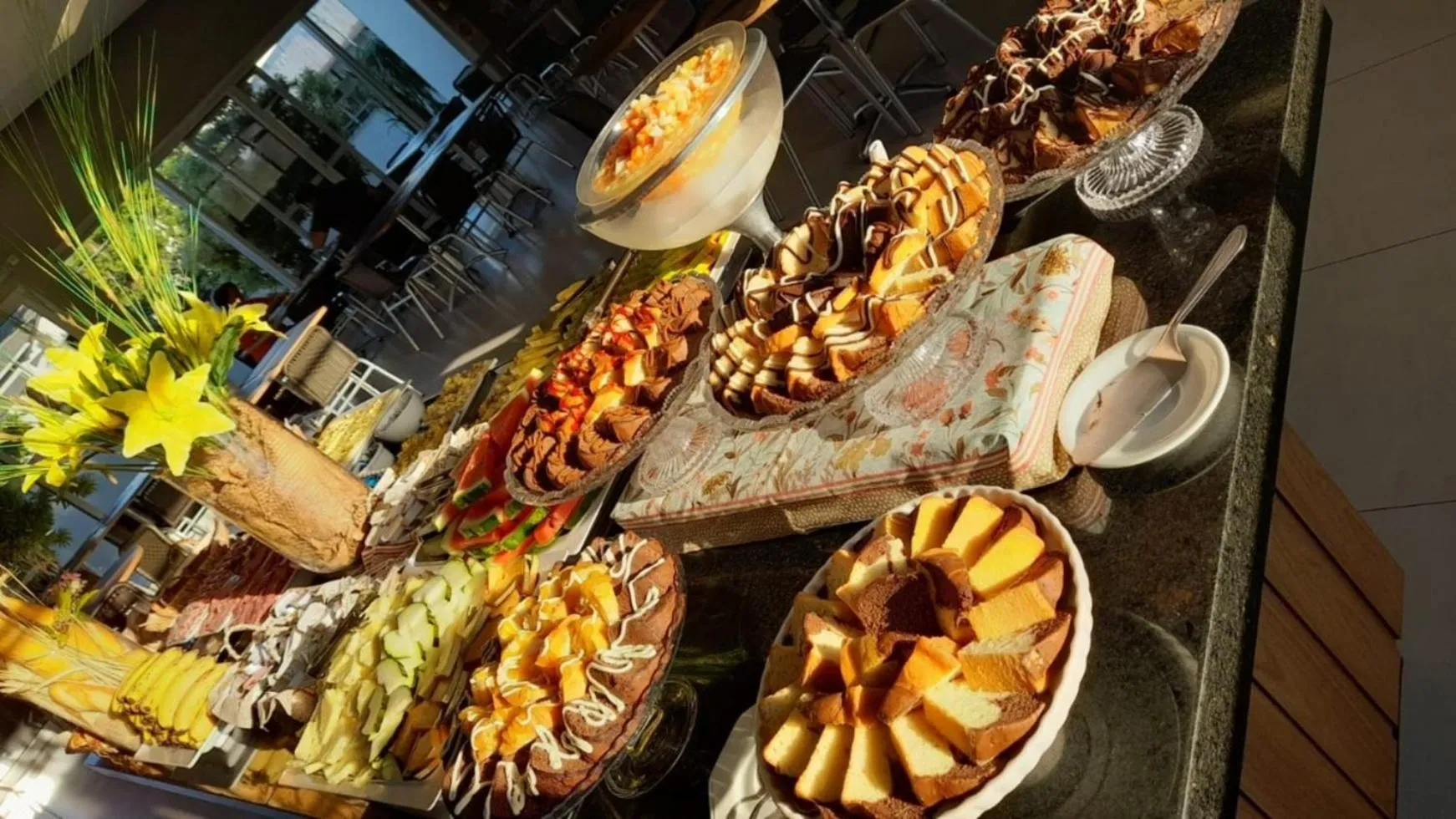 Buffet breakfast in Balmare Hotel