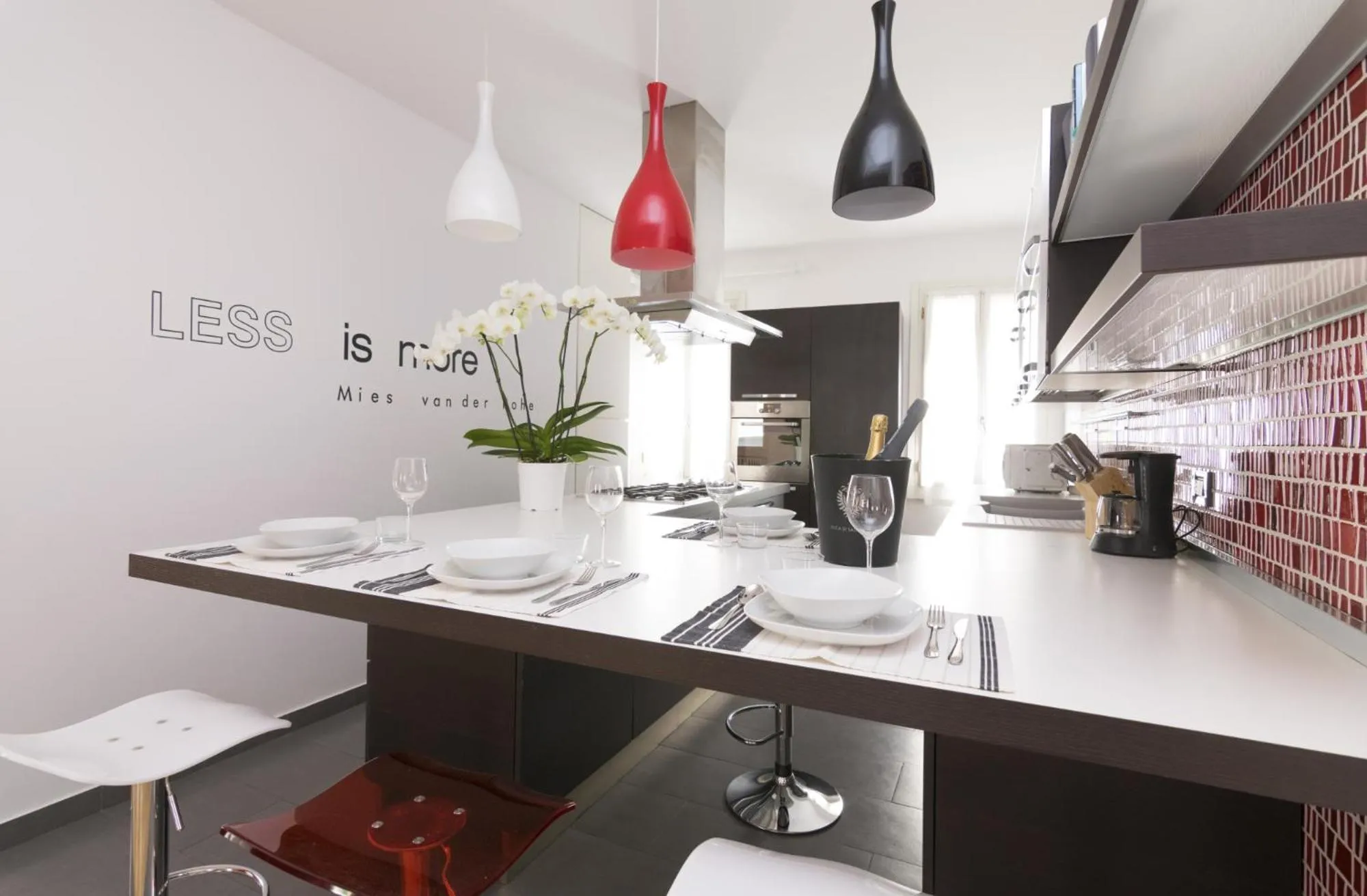 Dining area in Bella Vita Charming House