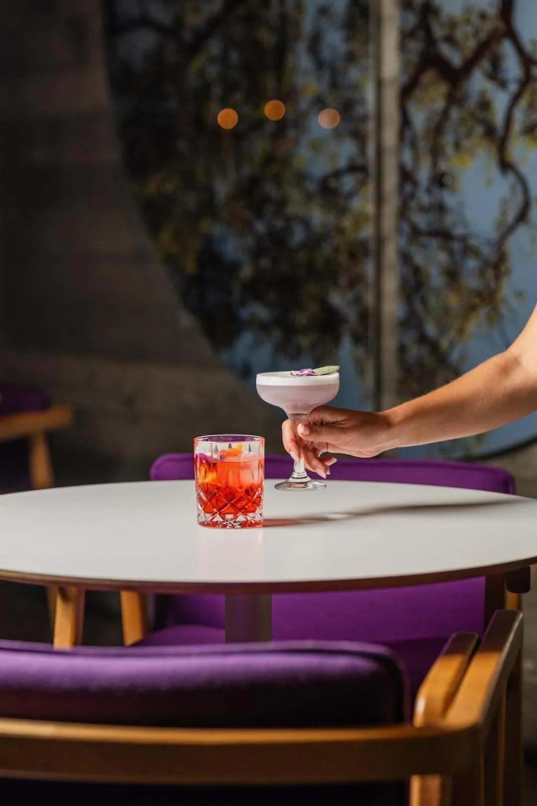 Restaurant/places to eat in H2hotel