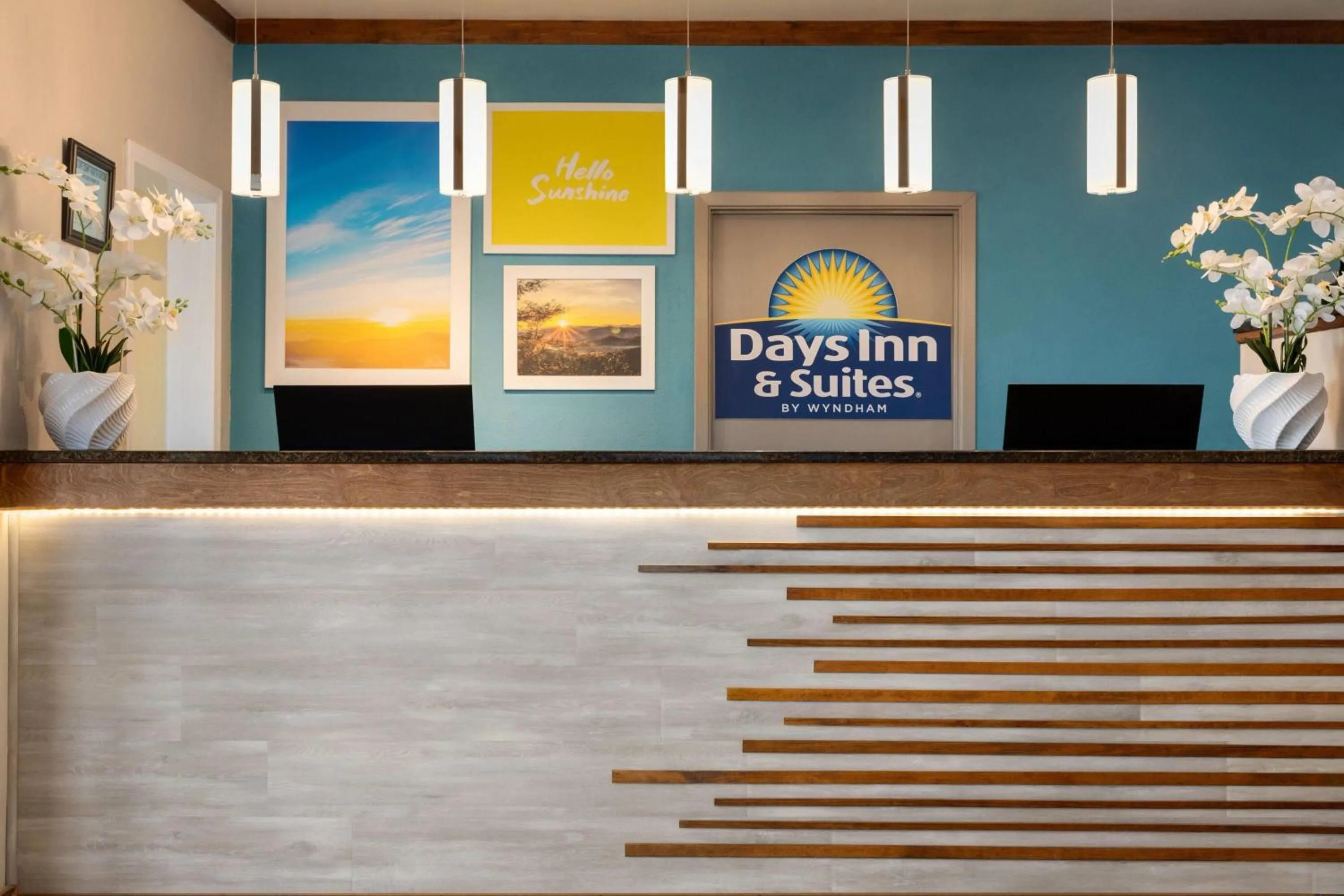 Lobby or reception in Days Inn by Wyndham Suites Fredericksburg