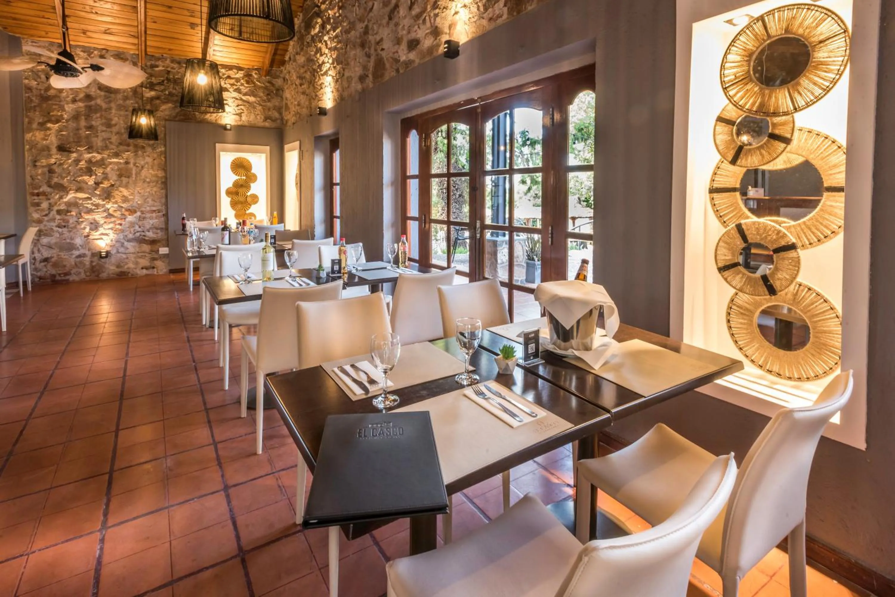 Restaurant/places to eat in Pinares del Cerro Resort & Suites