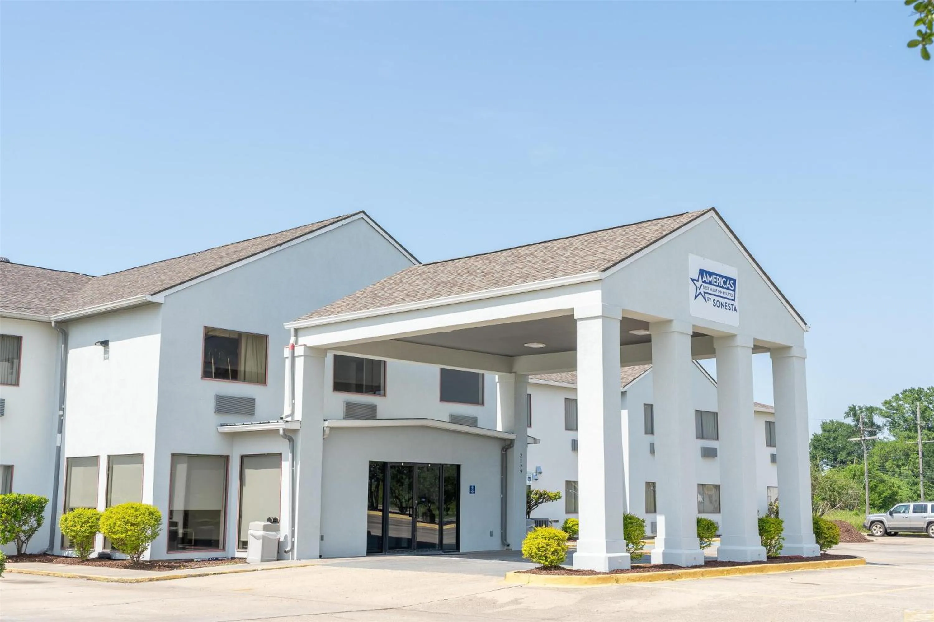Property building in Americas Best Value Inn Donaldsonville