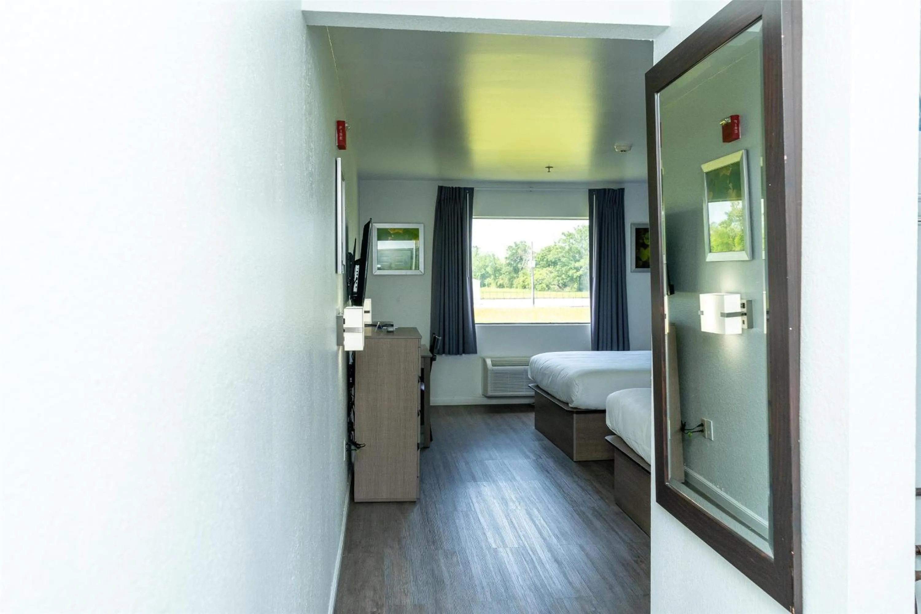 Bedroom, Bed in Americas Best Value Inn Donaldsonville