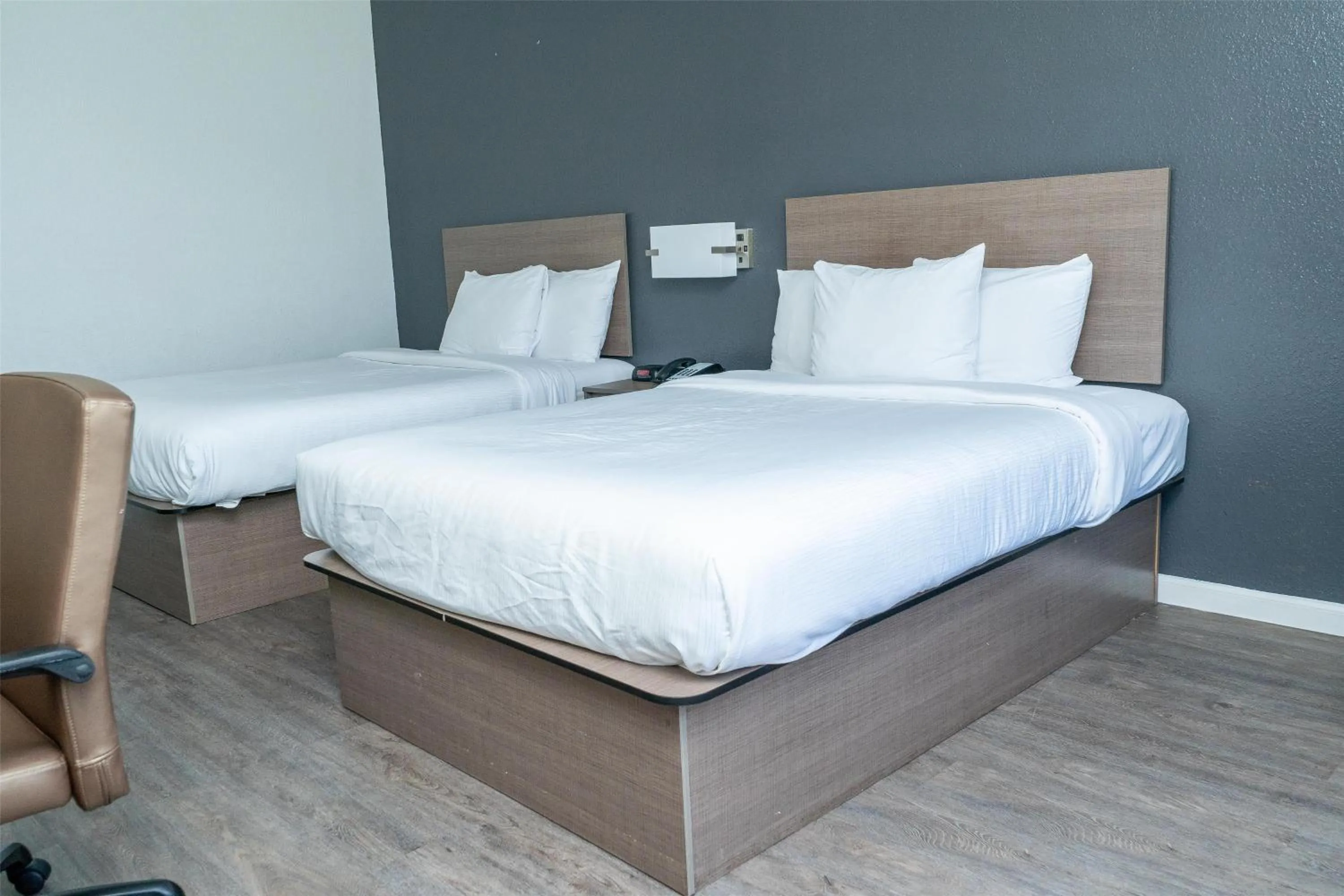 Bedroom, Bed in Americas Best Value Inn Donaldsonville