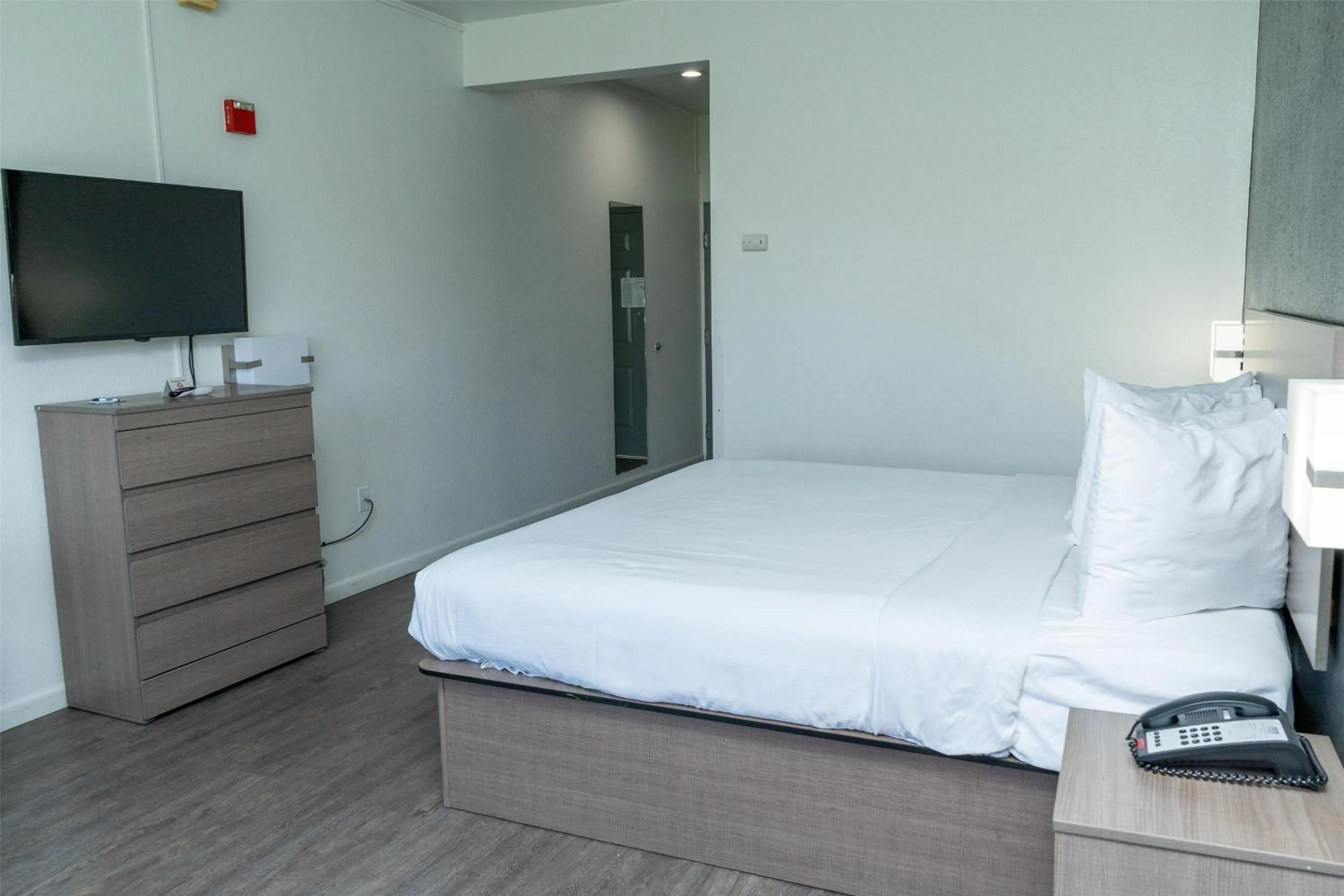 Bedroom, Bed in Americas Best Value Inn Donaldsonville