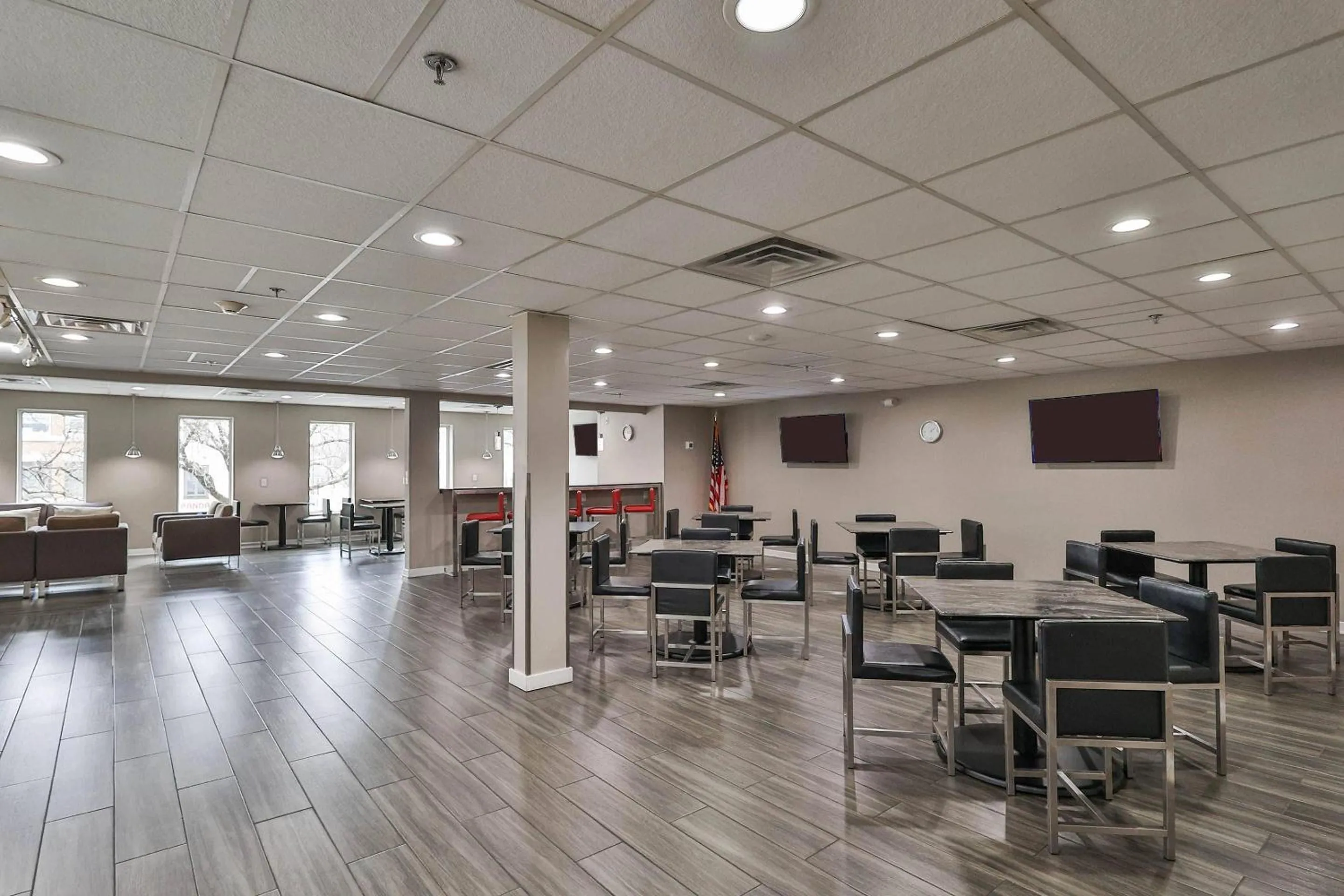 Breakfast in The Penn Stroud, Stroudsburg - Poconos, an Ascend Collection Hotel