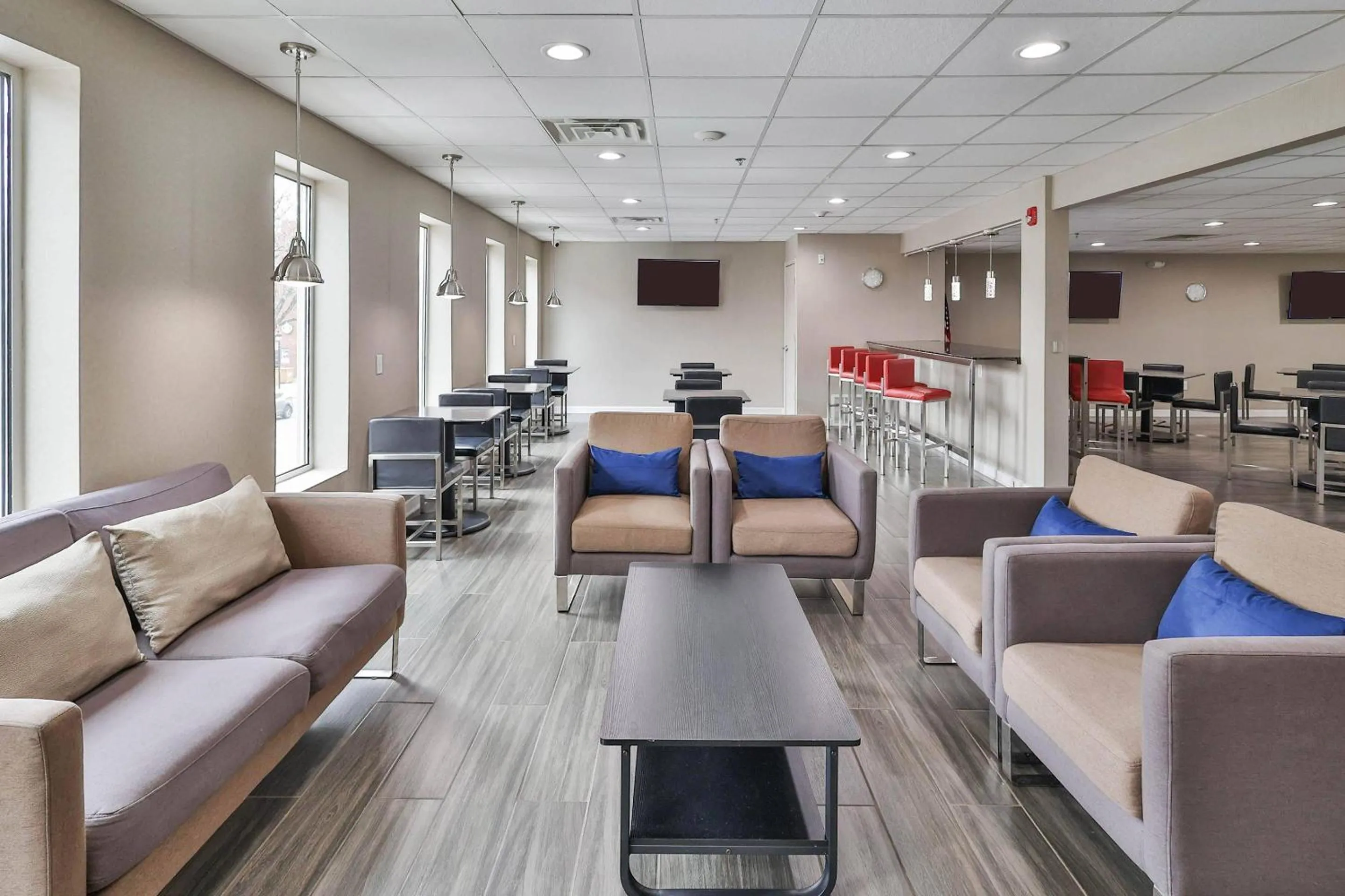 Breakfast in The Penn Stroud, Stroudsburg - Poconos, an Ascend Collection Hotel