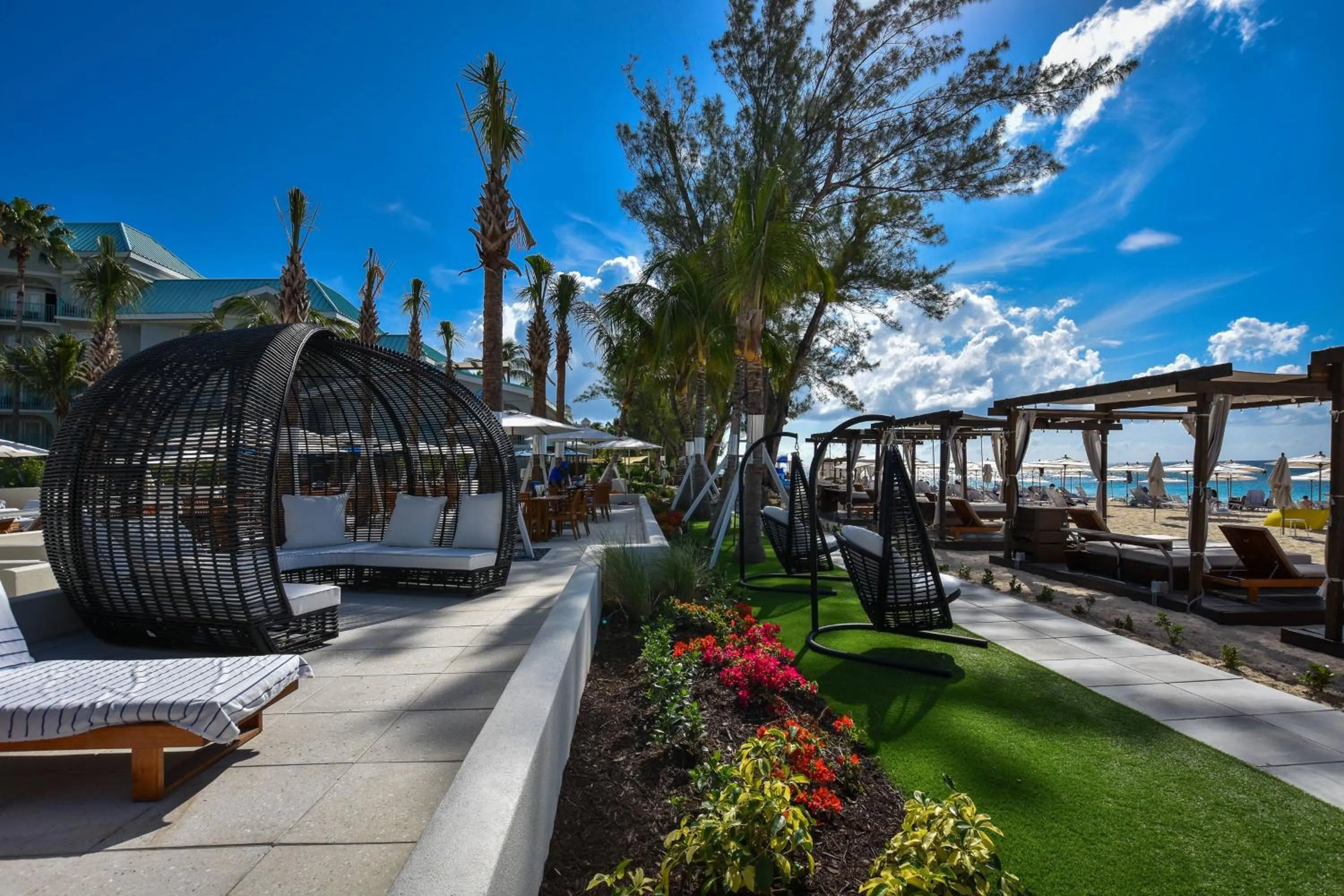 Swimming pool in The Westin Grand Cayman Seven Mile Beach Resort & Spa