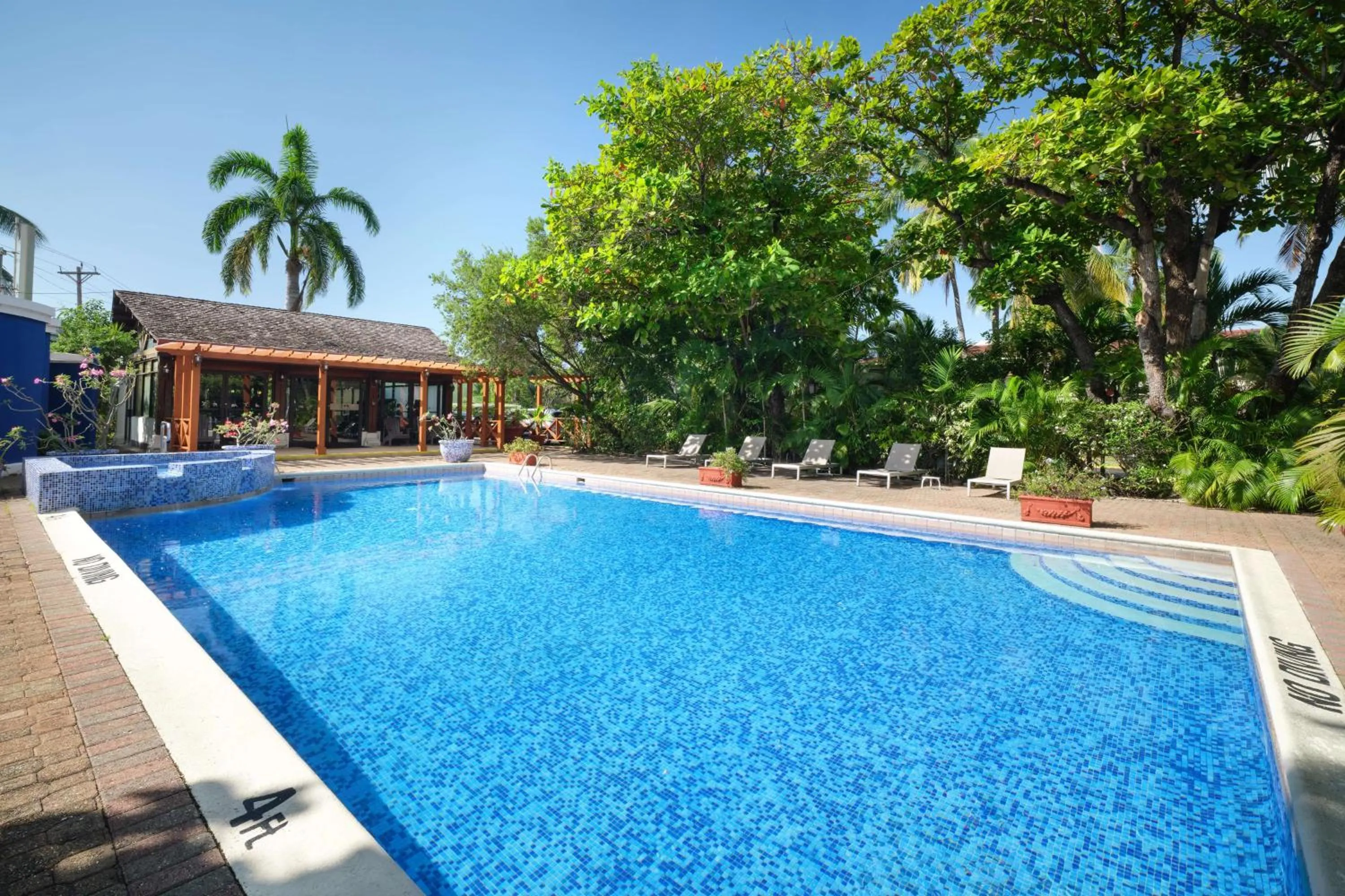 Pool view in Terra Nova, BW Premier Collection
