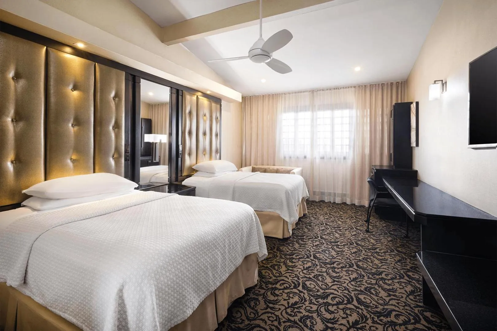 Bed in Terra Nova, BW Premier Collection