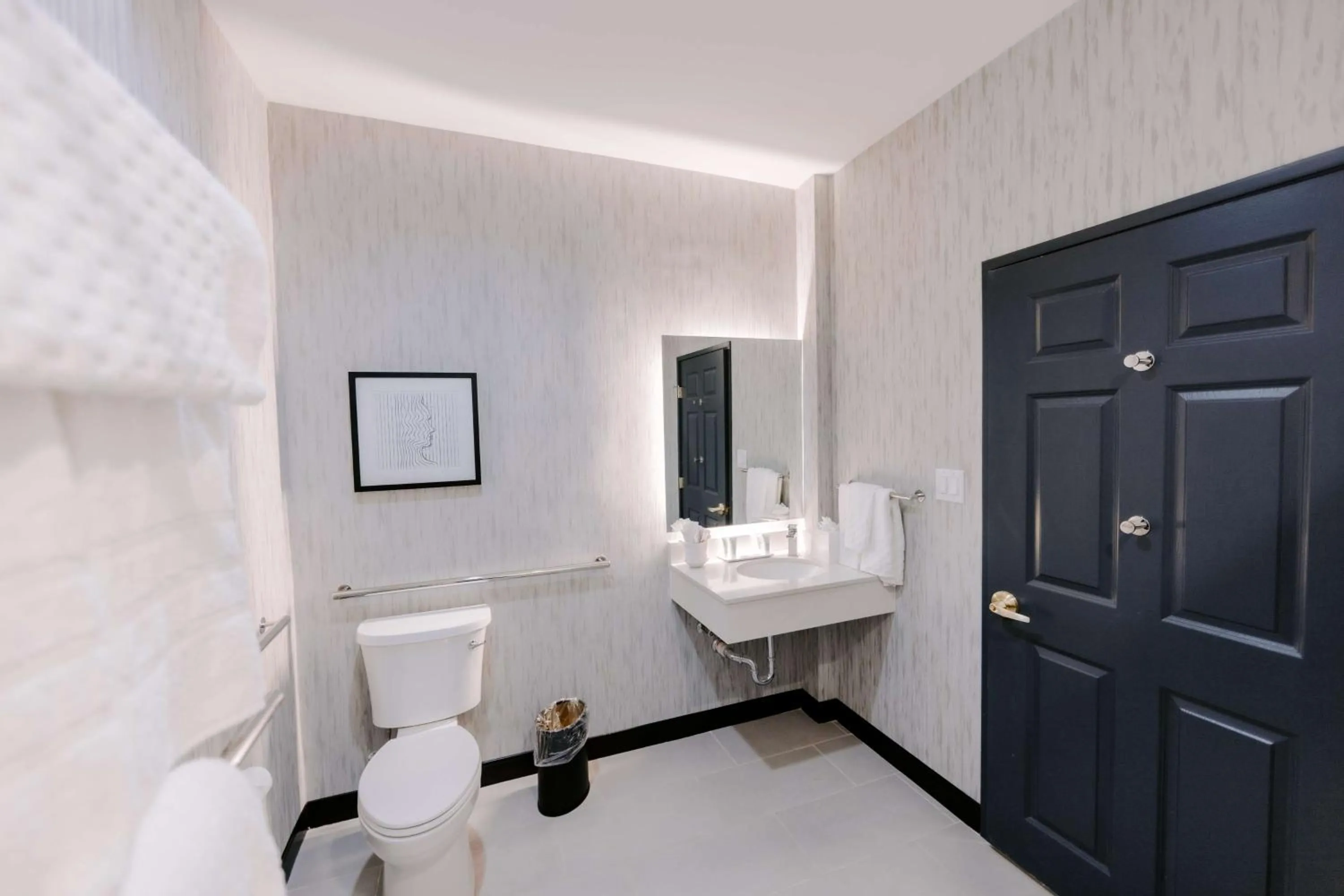 Bathroom in Aiden San Antonio Riverwalk