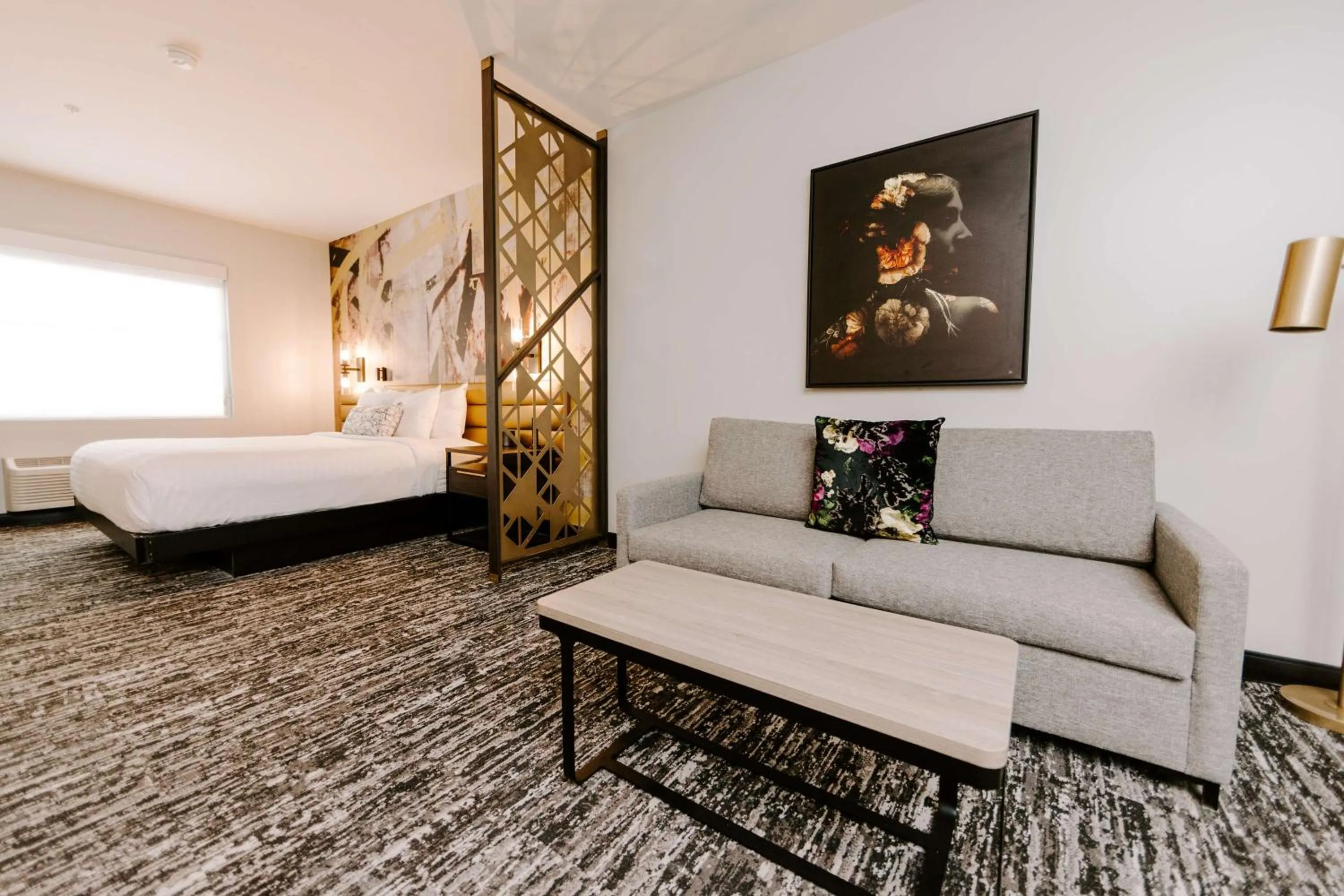 Bedroom, Bed in Aiden San Antonio Riverwalk