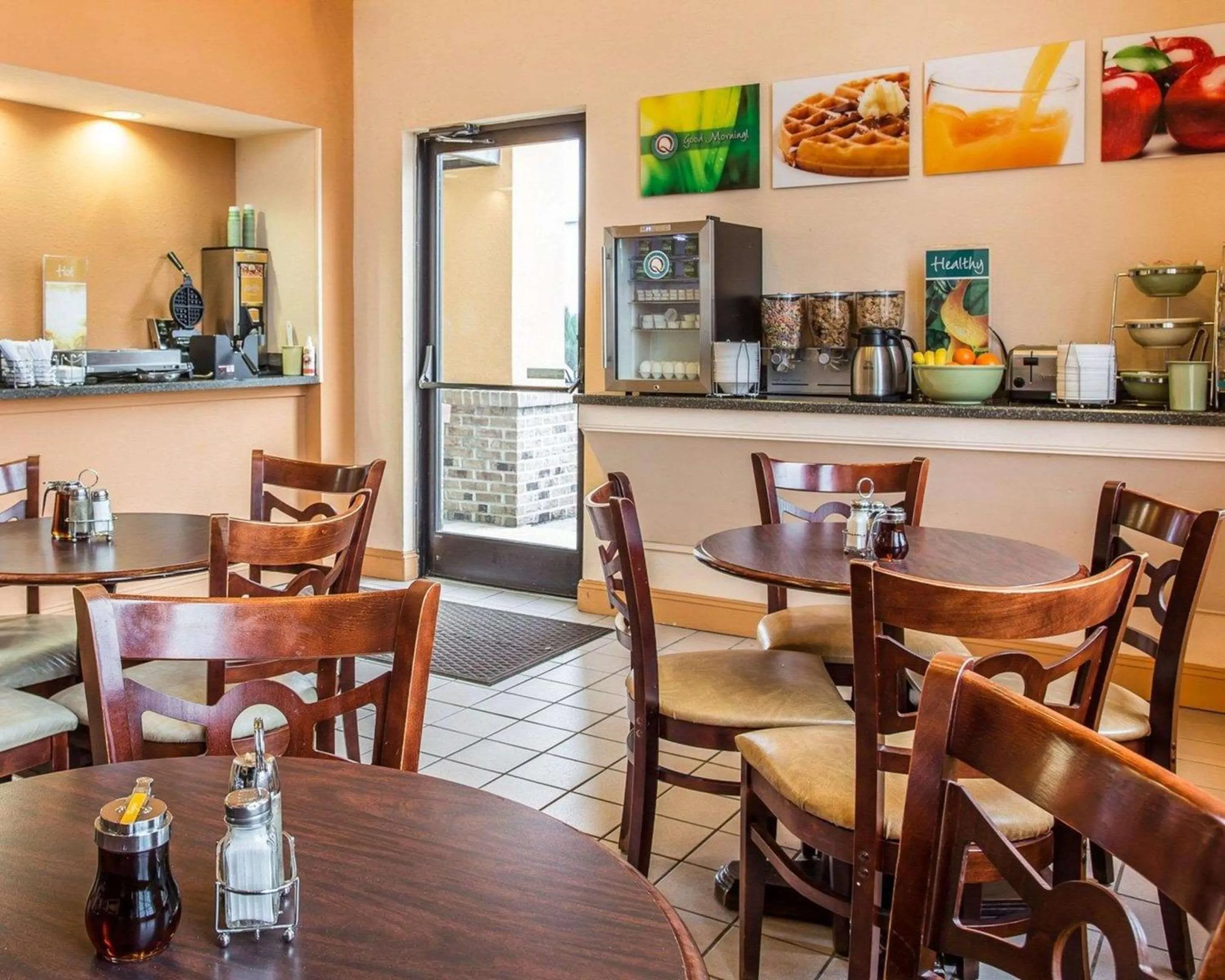 Breakfast in Quality Inn Bennettsville