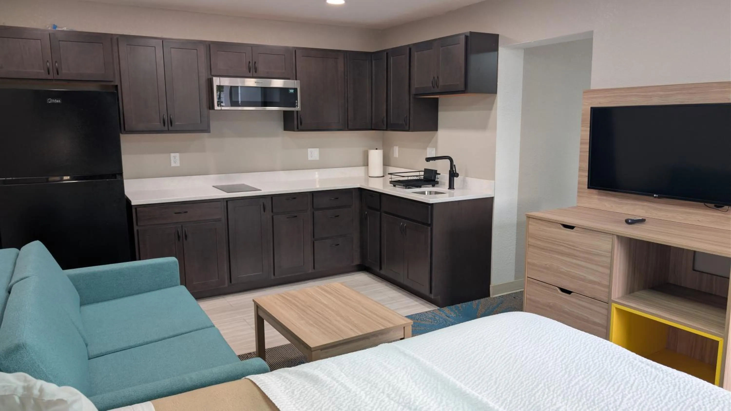 Kitchen or kitchenette in Days Inn by Wyndham Champaign/Urbana
