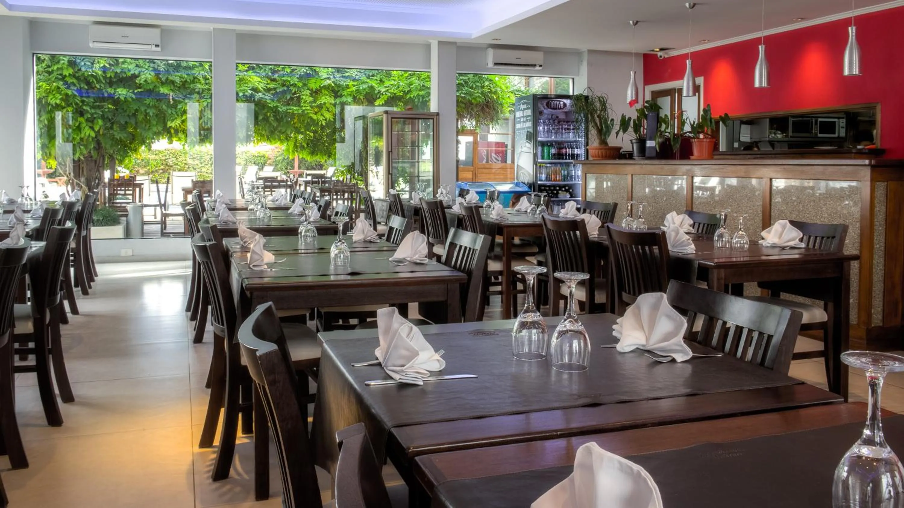 Restaurant/places to eat in Hotel Italiano