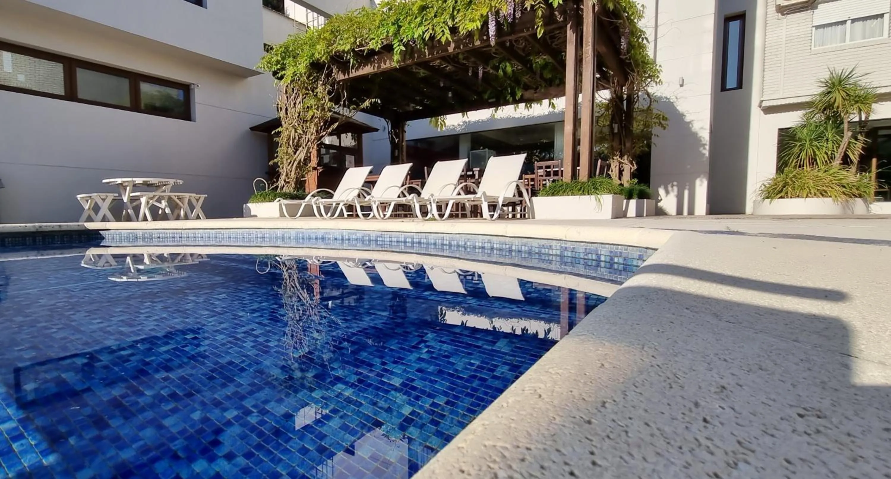 Swimming pool in Hotel Italiano