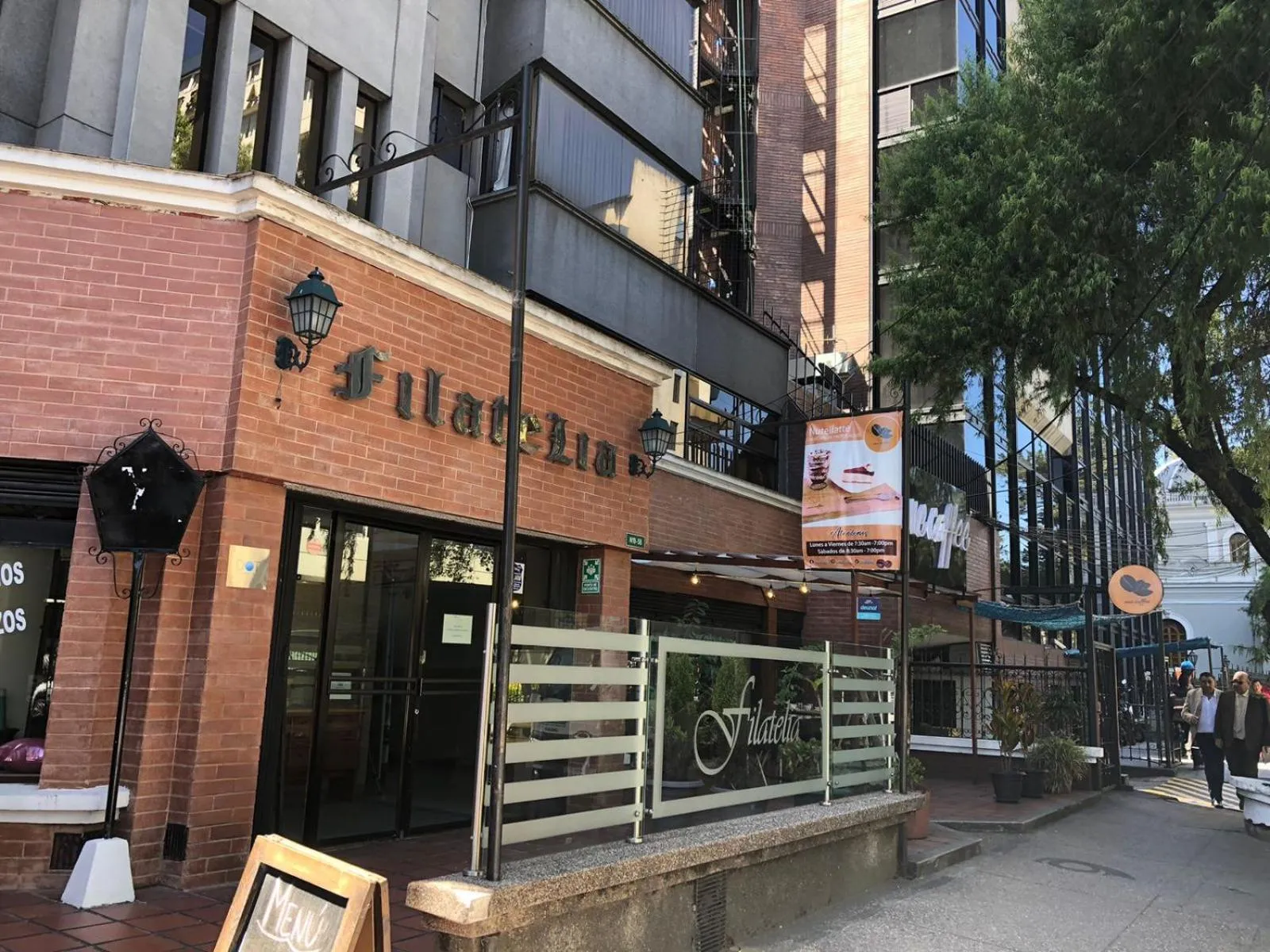 Facade/entrance in Filatelia Suites & Travel