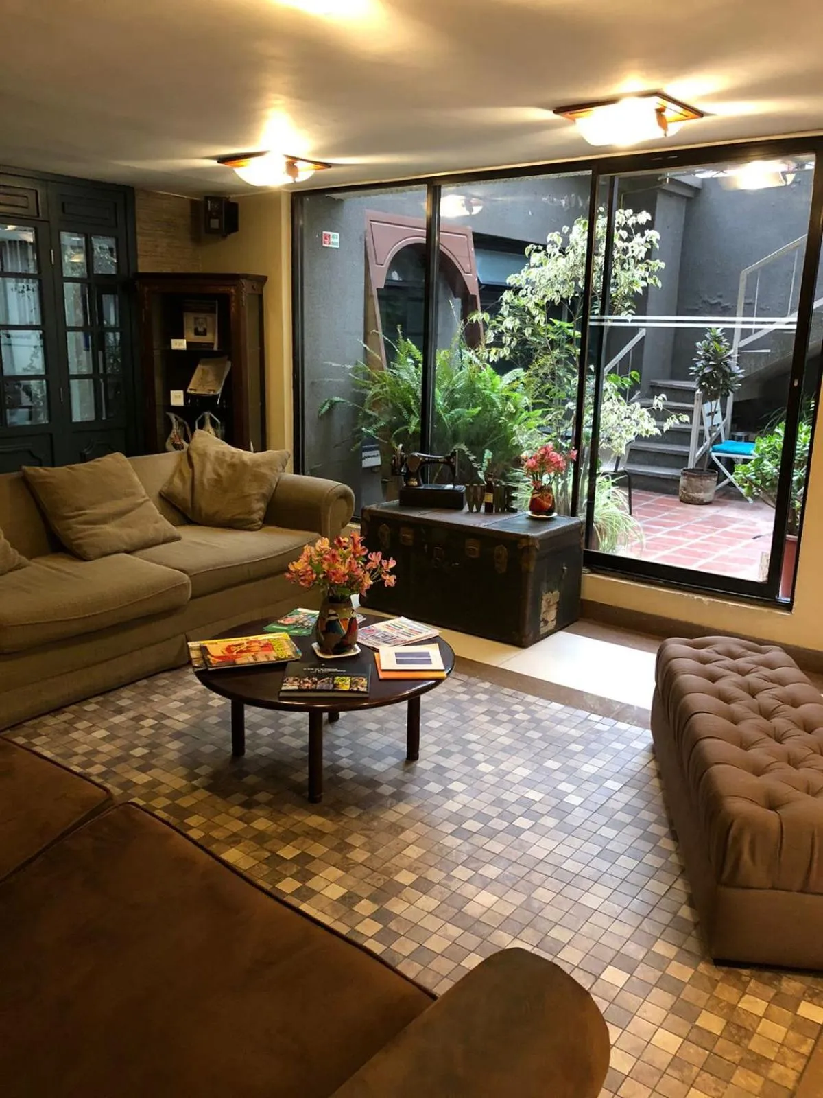 Lobby or reception in Filatelia Suites & Travel