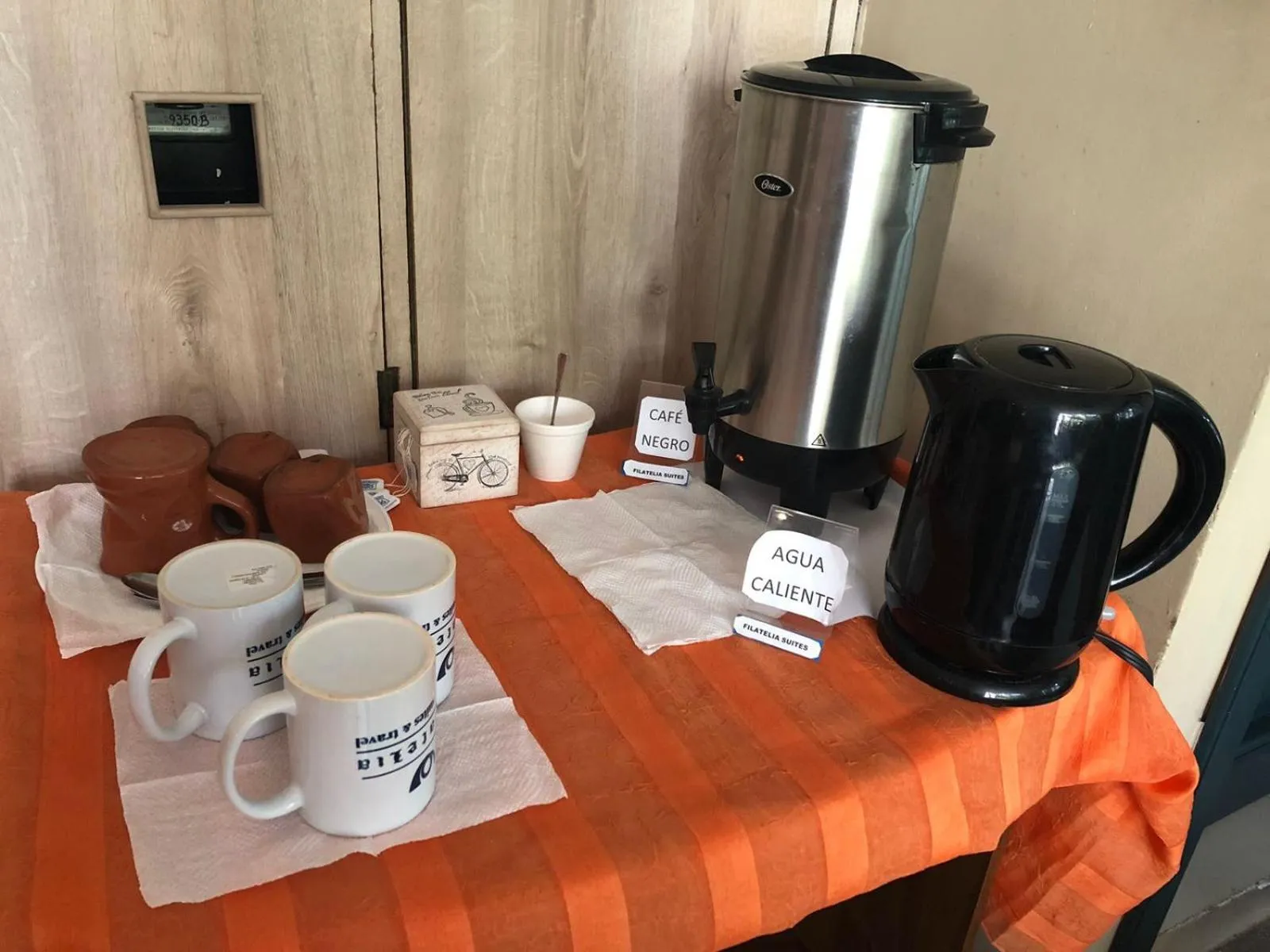 concierge in Filatelia Suites & Travel