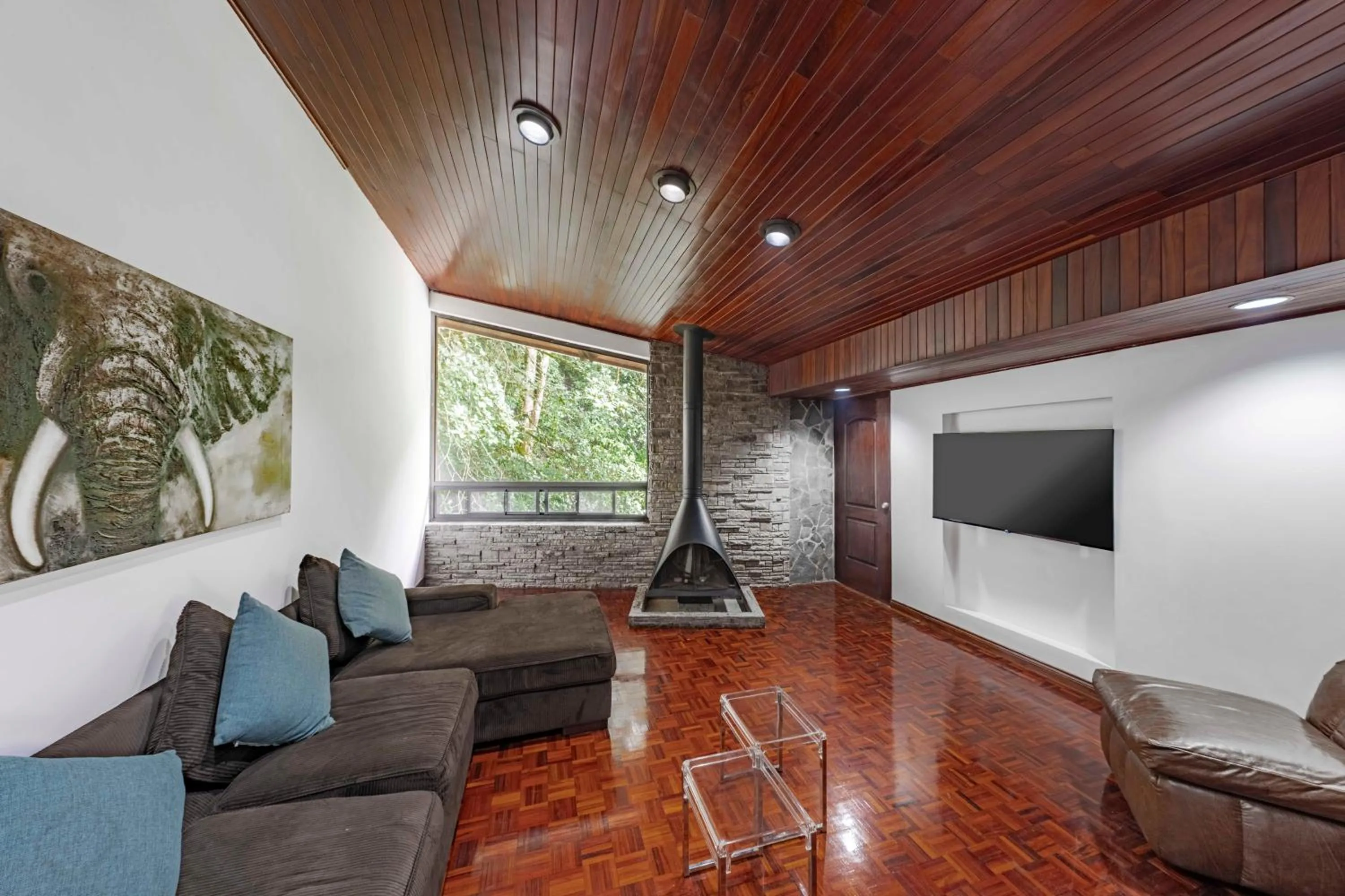 TV and multimedia in Hotel Bambito By Faranda Boutique, a member of Radisson Individuals