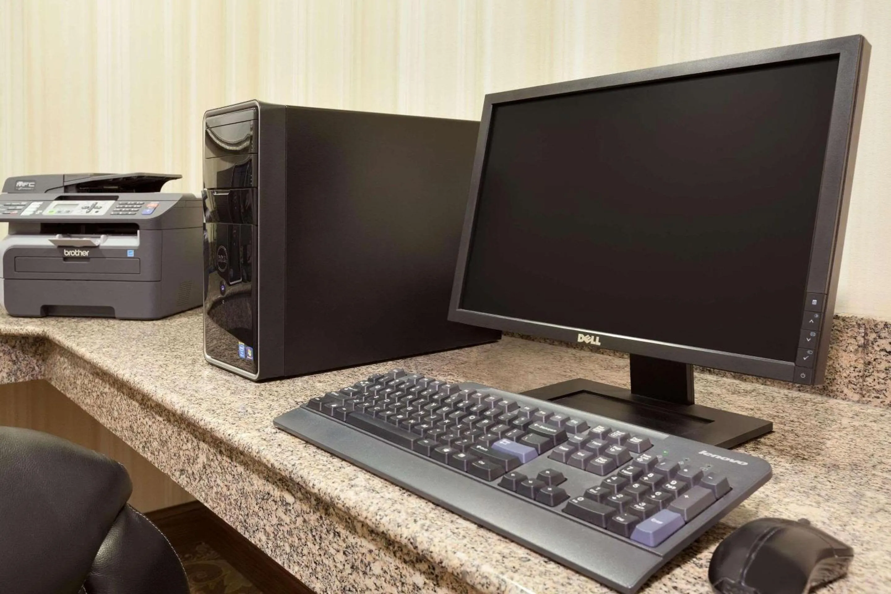 Business facilities in Garner Hotel Gillette South by IHG