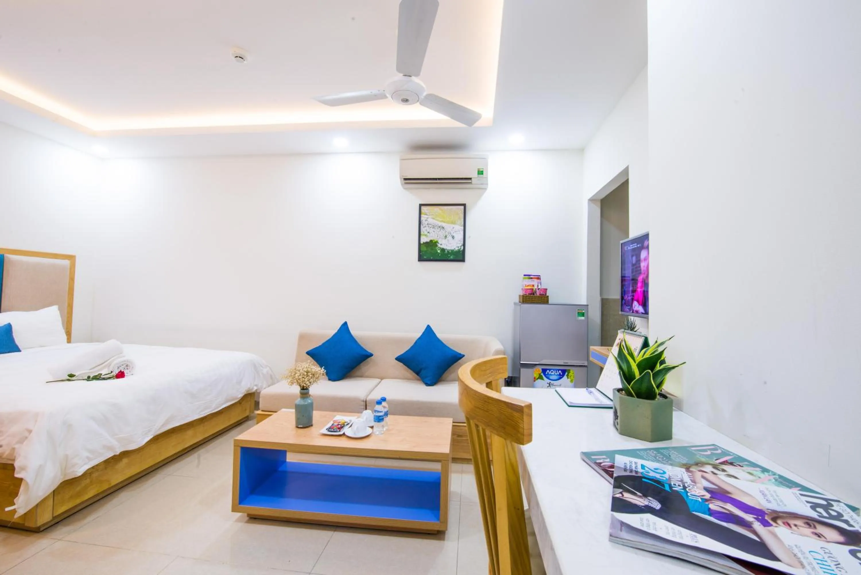 Living room, Bed in Sincero Hotel & Apartment