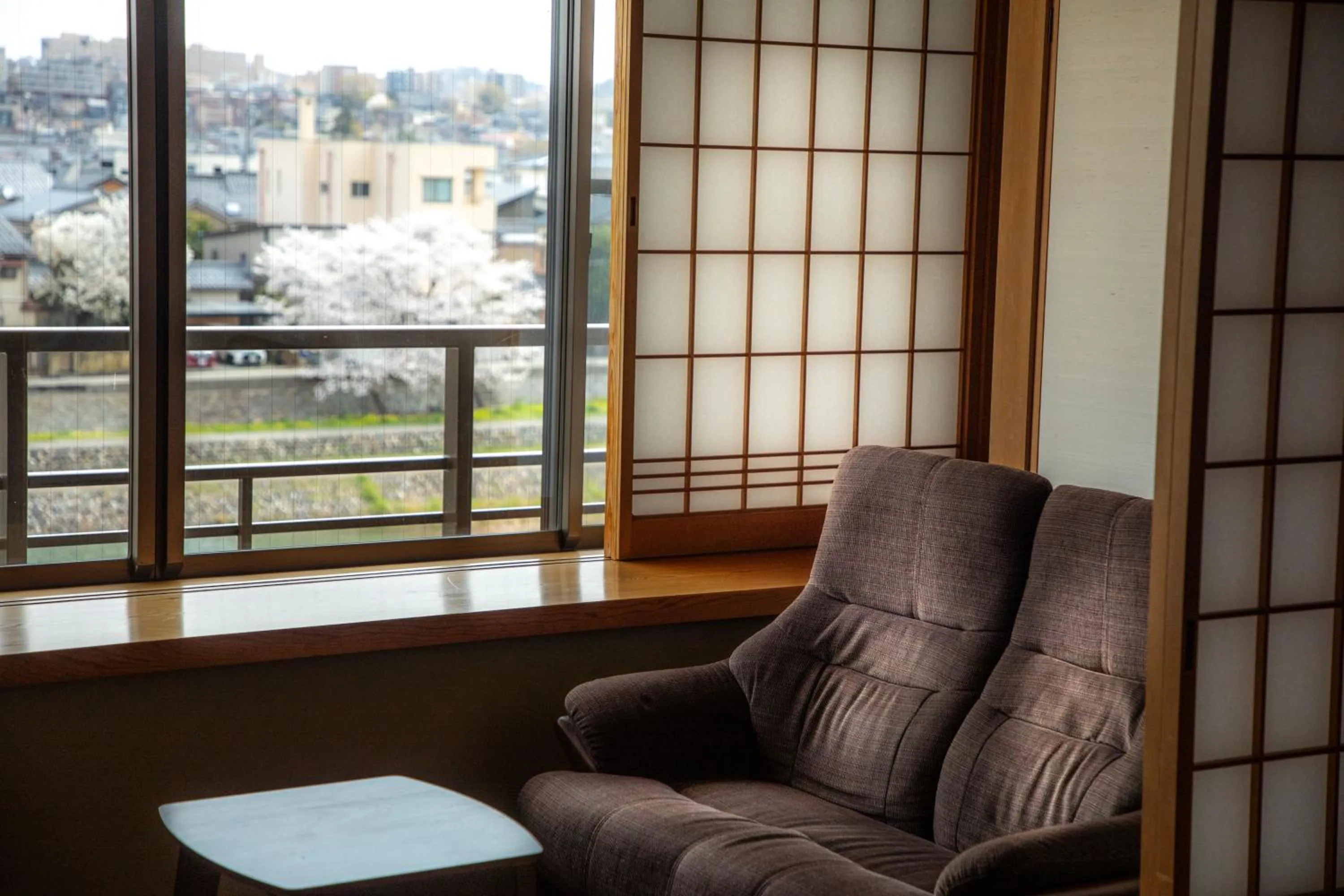 Photo of the whole room in Yuyaruru Saisai