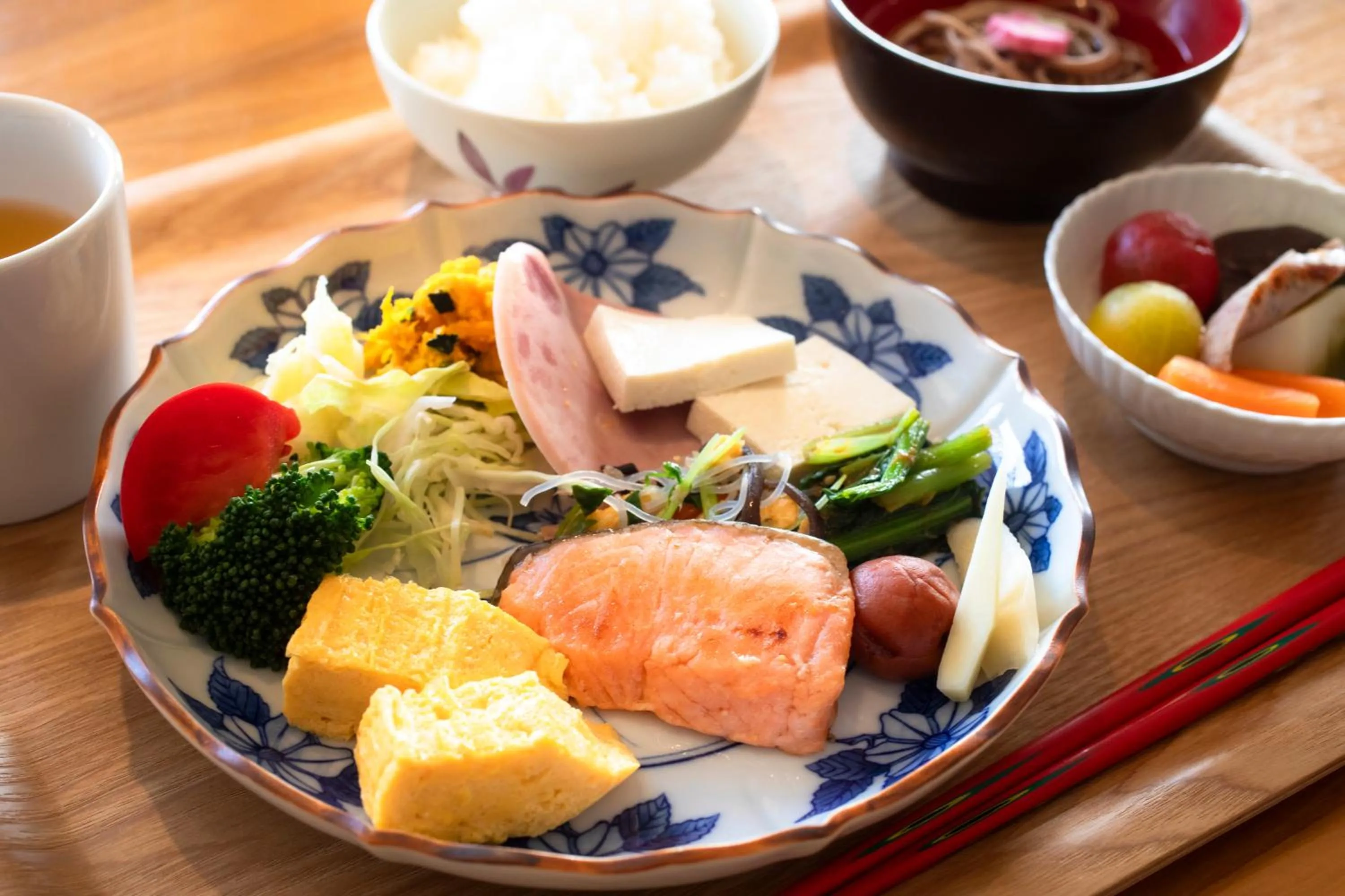 Breakfast in Yuyaruru Saisai