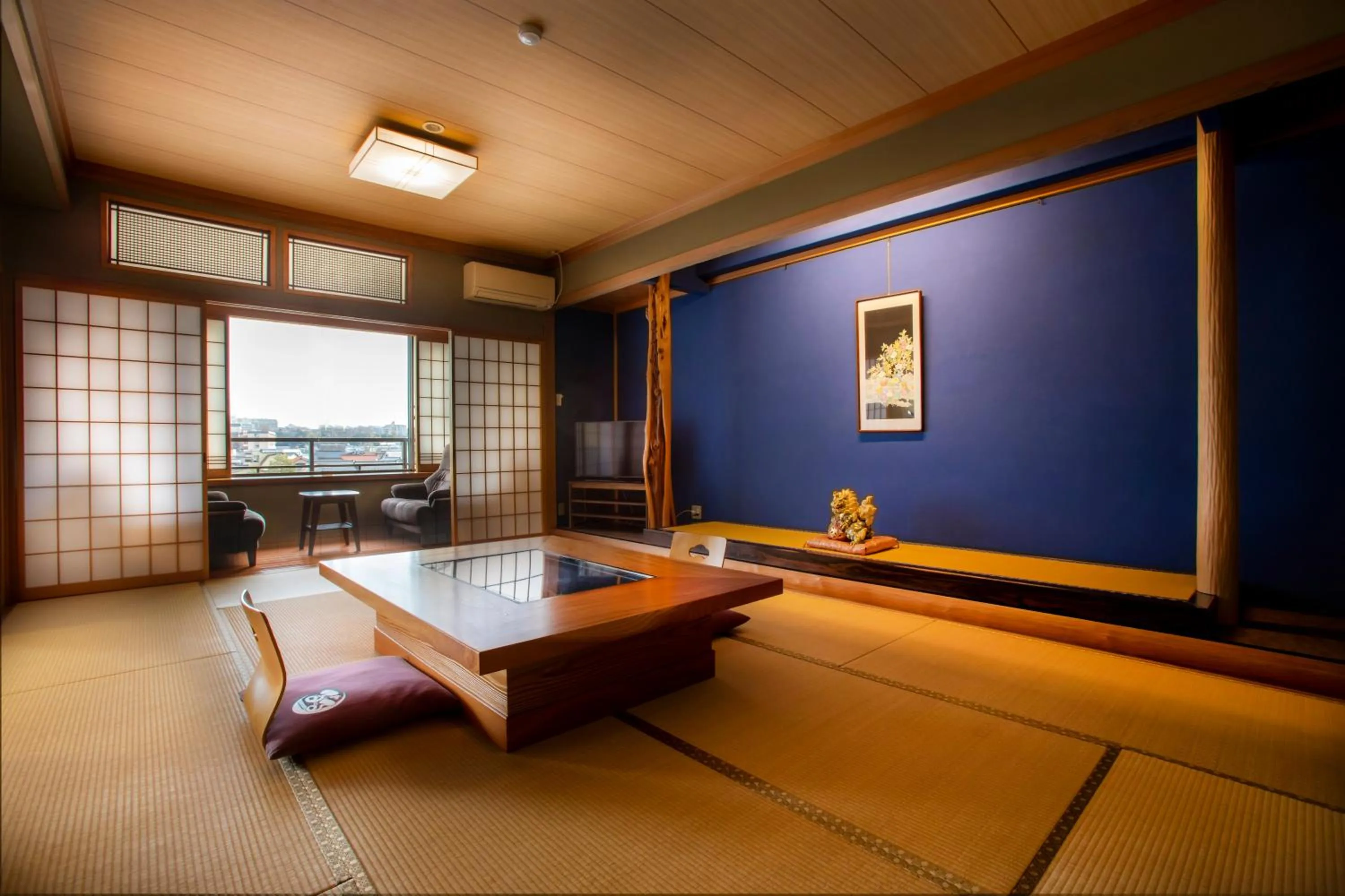 Photo of the whole room in Yuyaruru Saisai