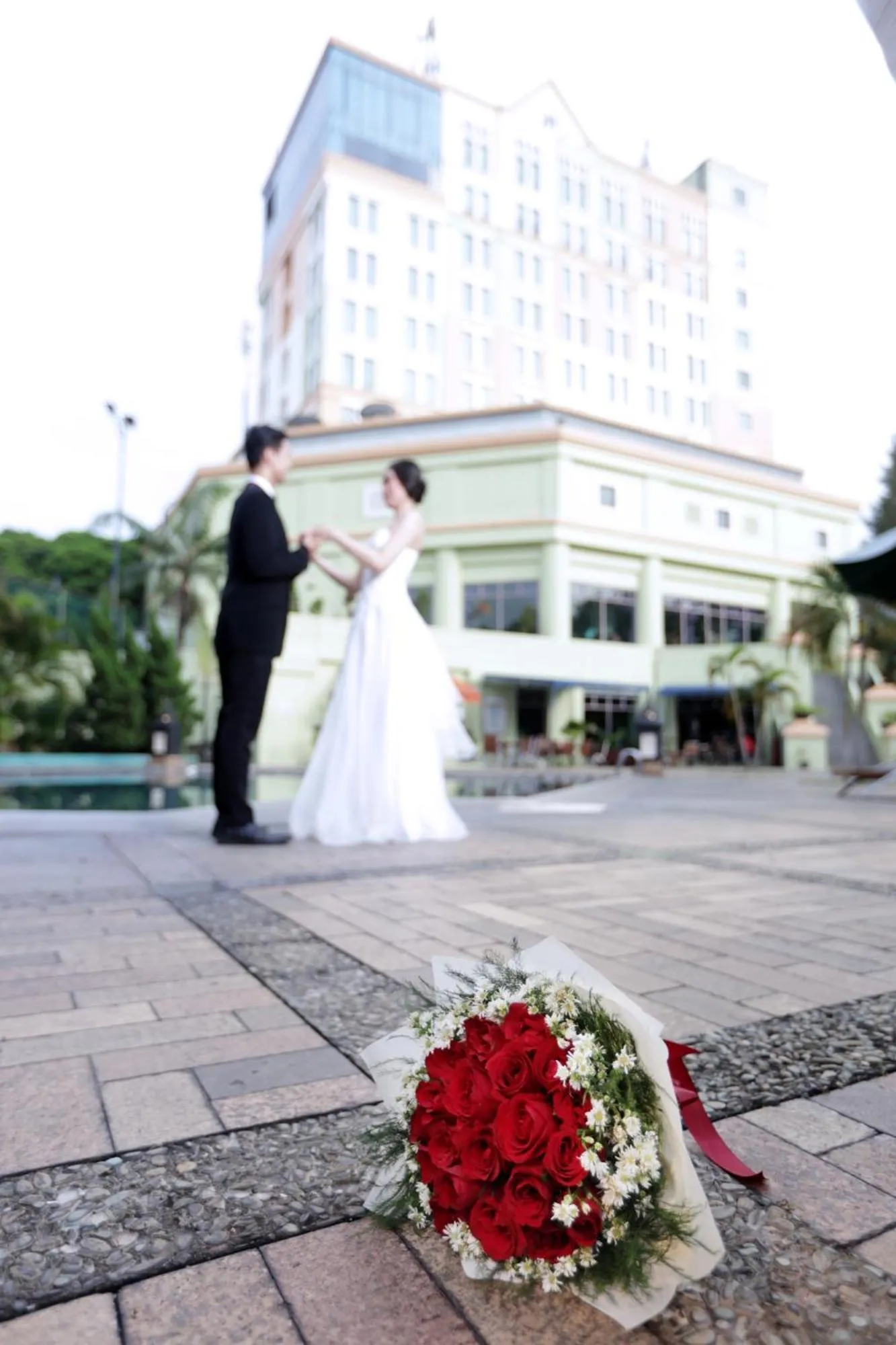 Pool view in Grand Candi Hotel