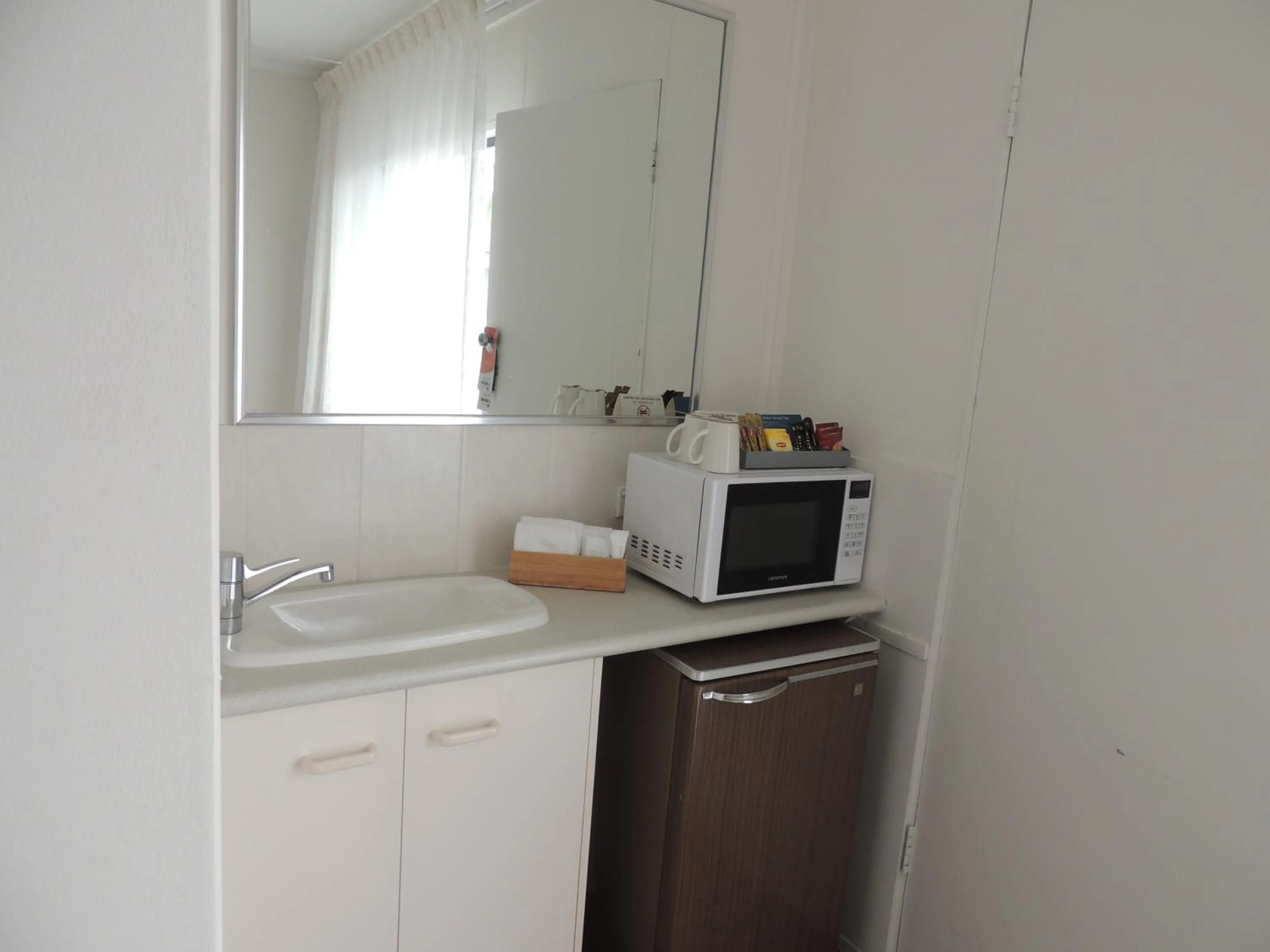 Coffee/tea facilities in Comfort Inn Premier