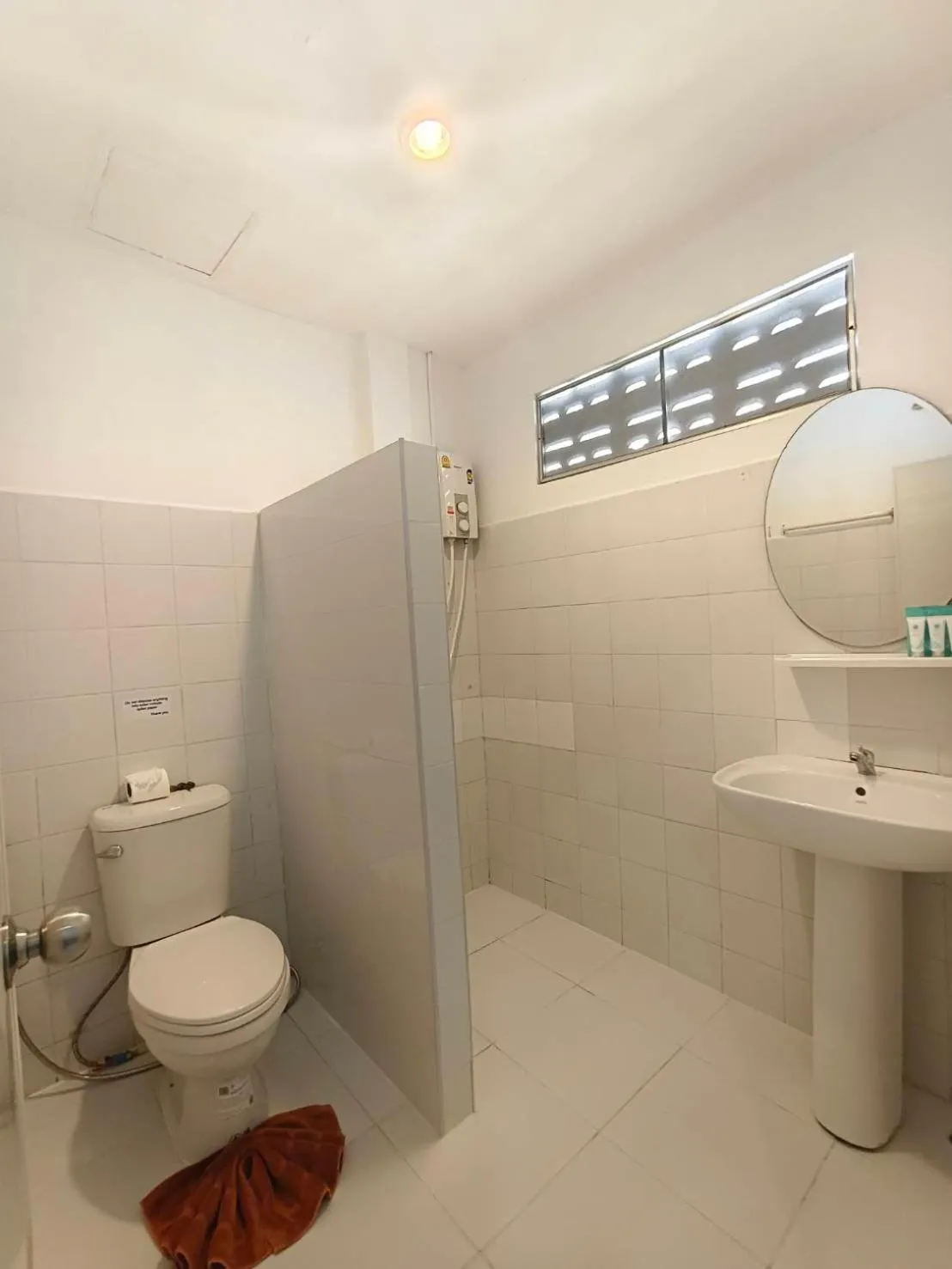 Bathroom in Hacienda Phuket, Patong