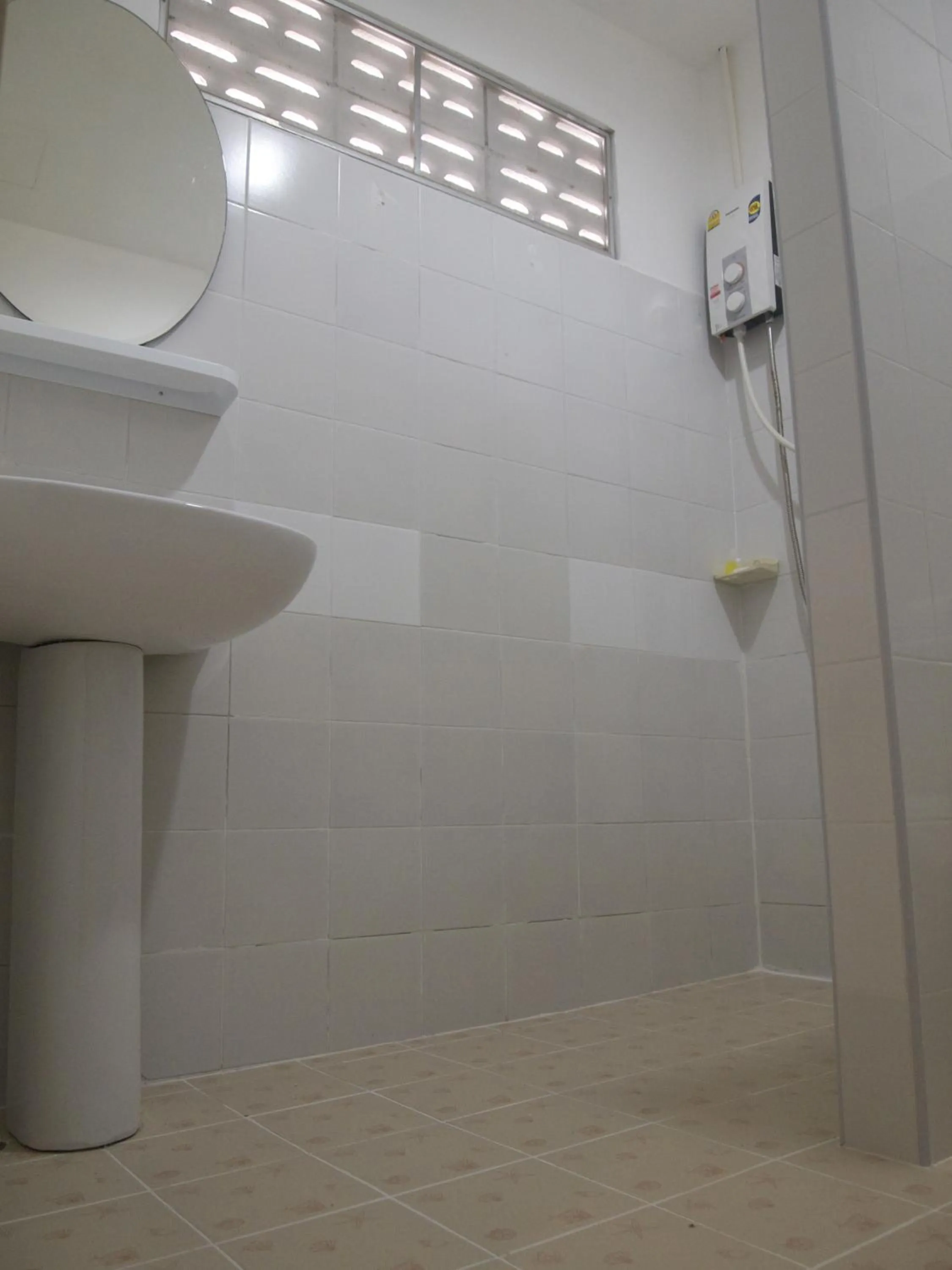 Bathroom in Hacienda Phuket, Patong