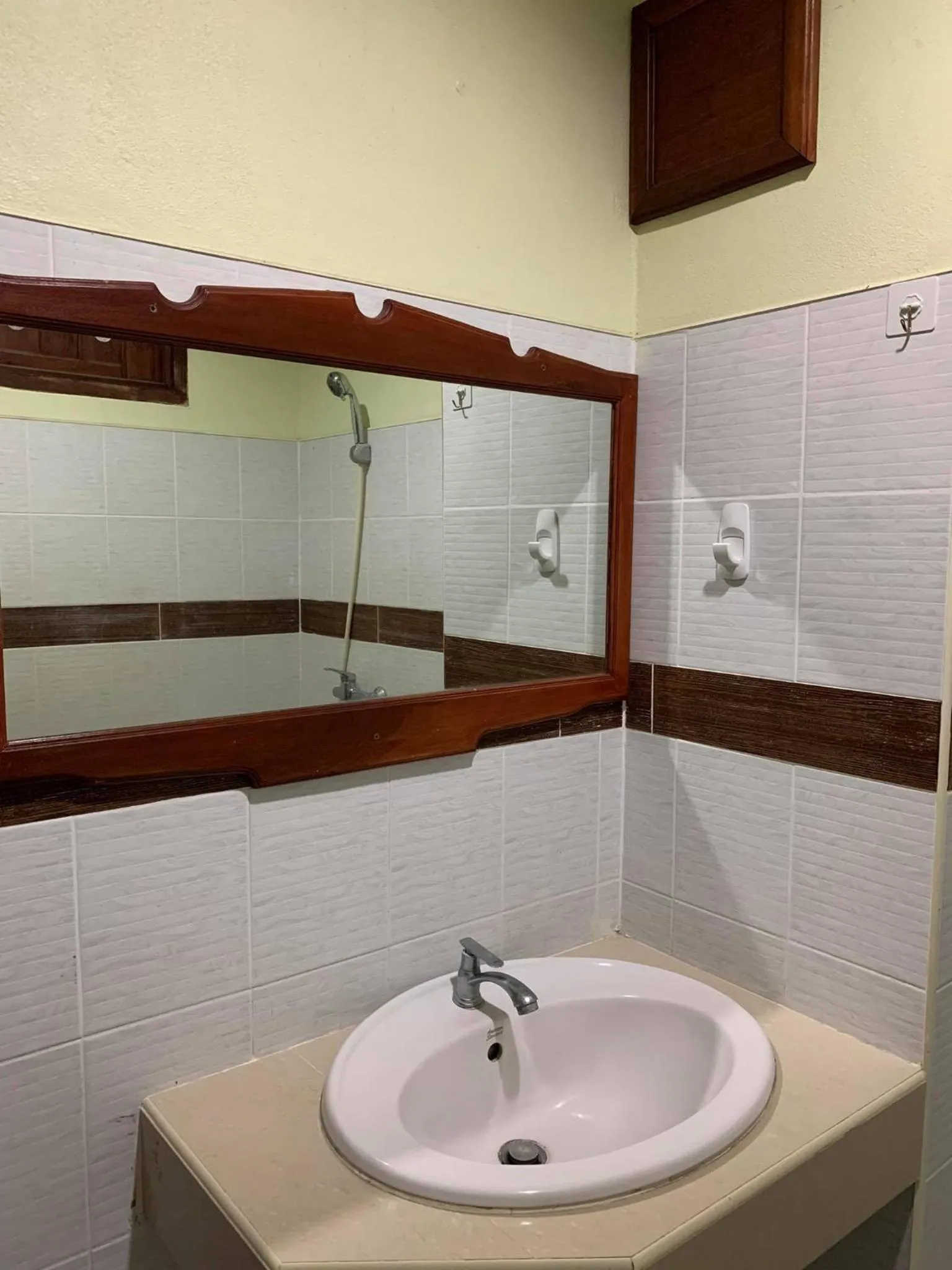 Bathroom in Rattana Guesthouse & Bungalow