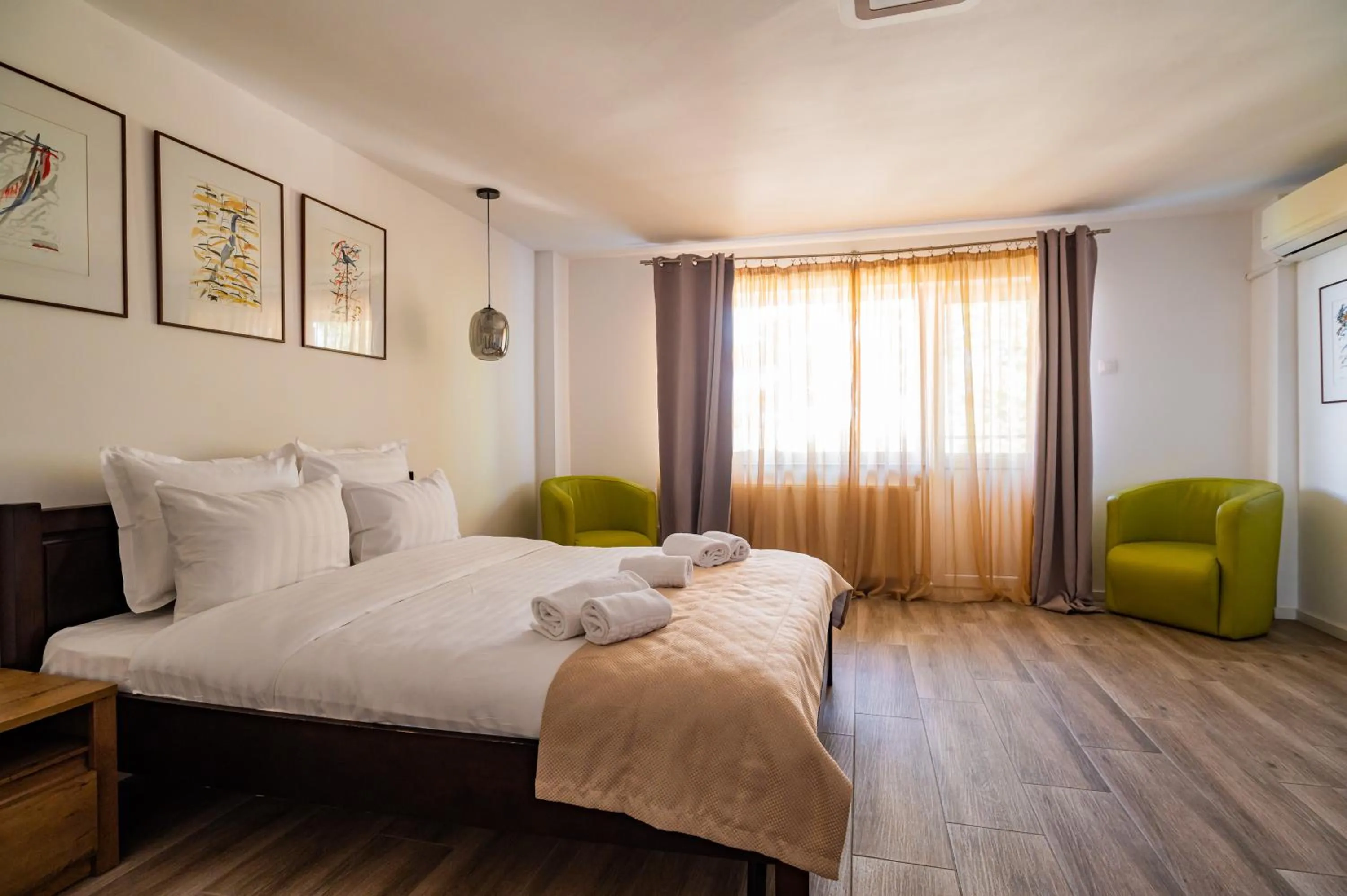 Bed in Complex Paloma Coral