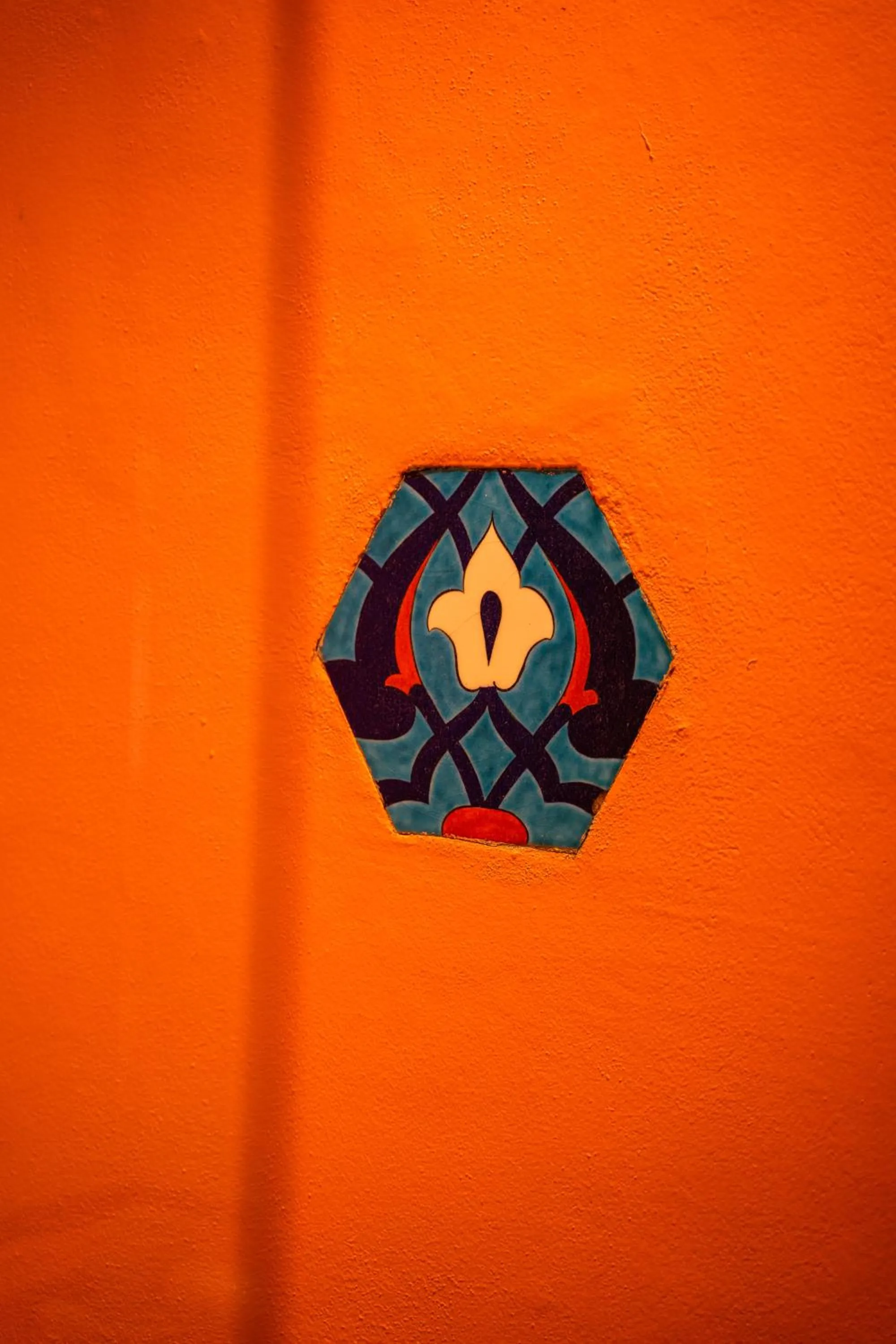 Logo/Certificate/Sign in West Pera Hotel