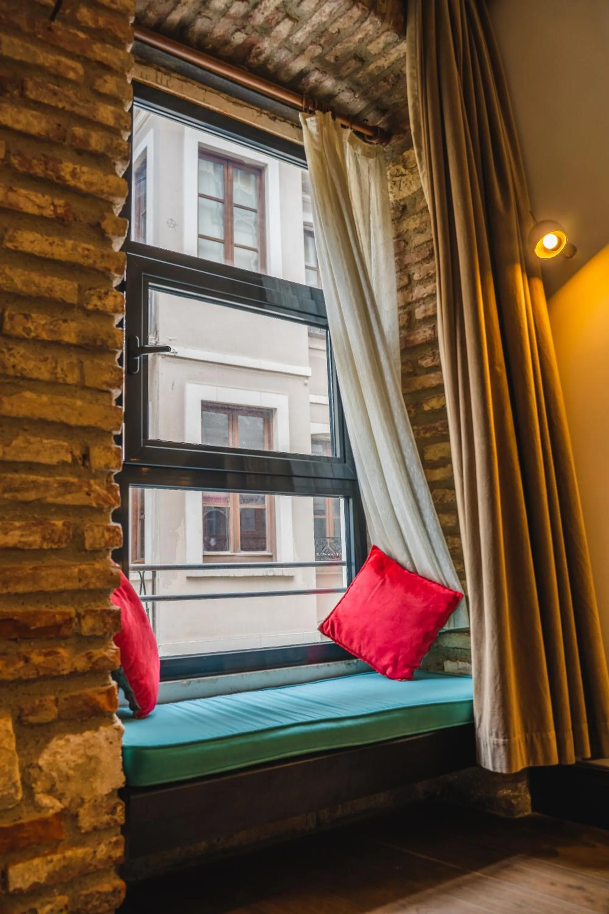 Massage, Bed in West Pera Hotel