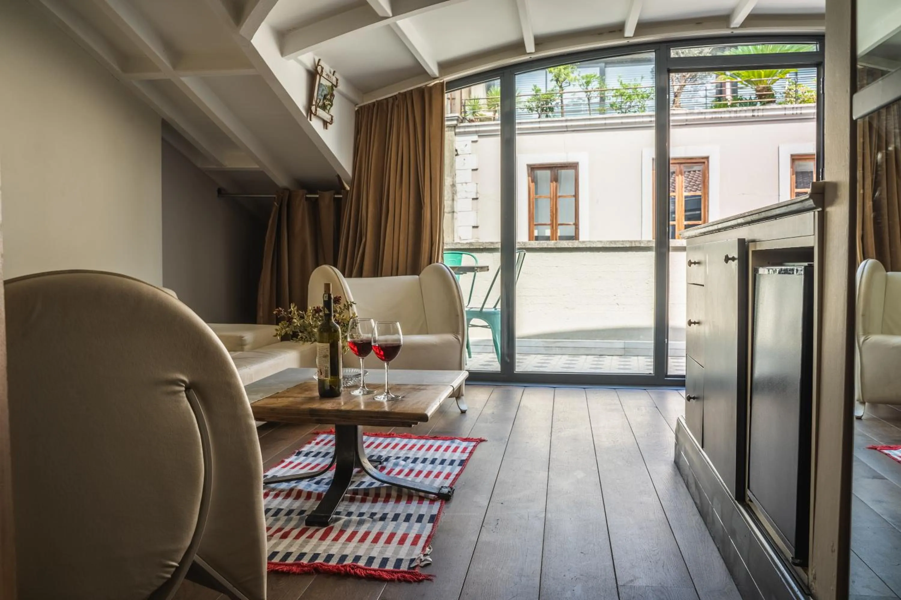 Living room in West Pera Hotel