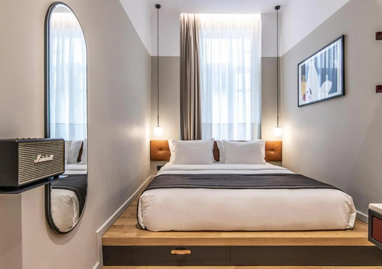 Bed in The Modernist Thessaloniki