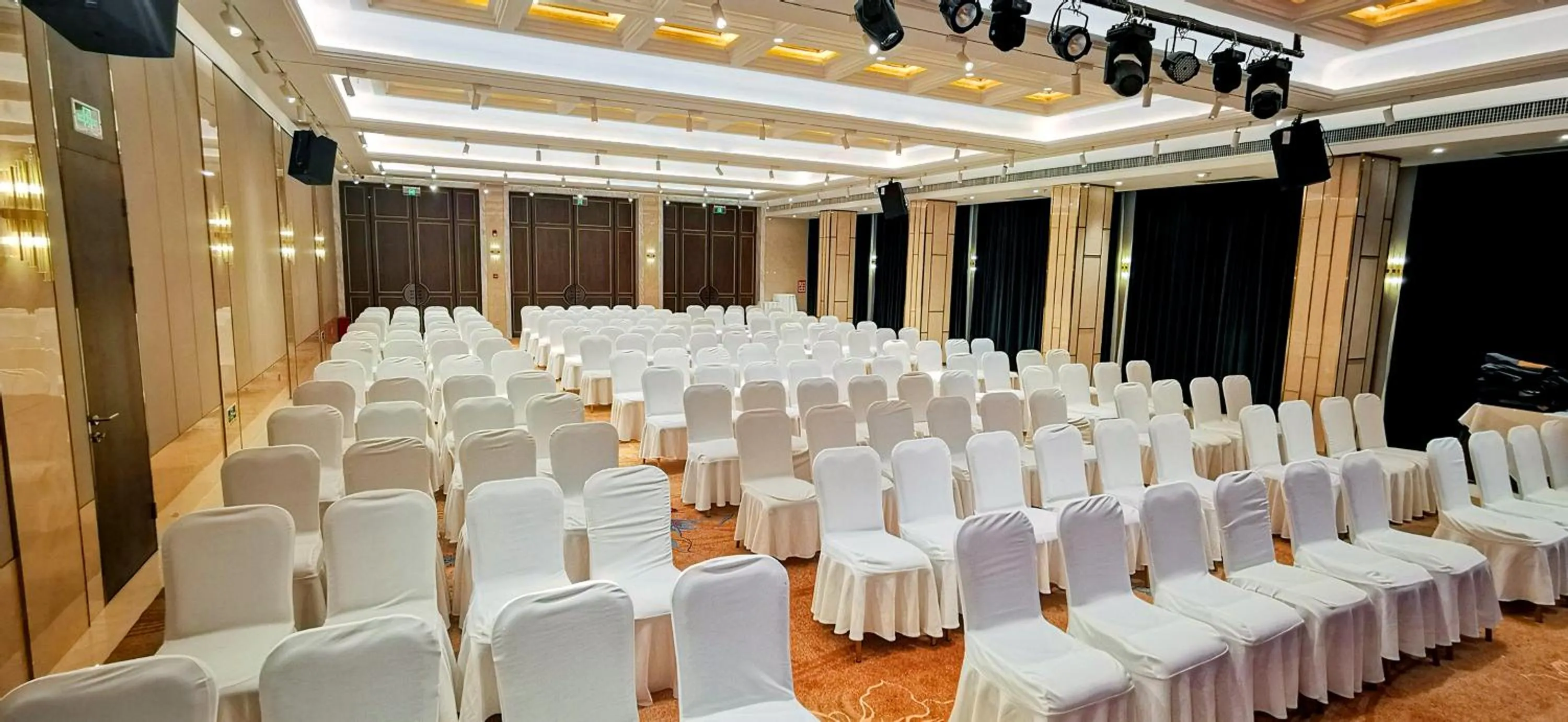 Meeting/conference room in Shenzhen Shanghai Hotel