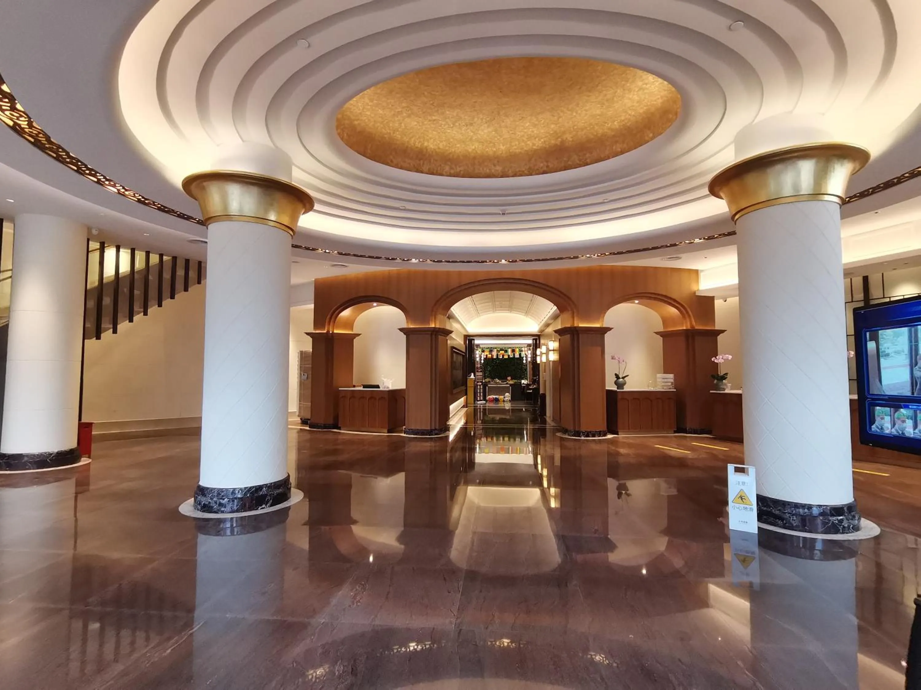 Lobby or reception in Shenzhen Shanghai Hotel