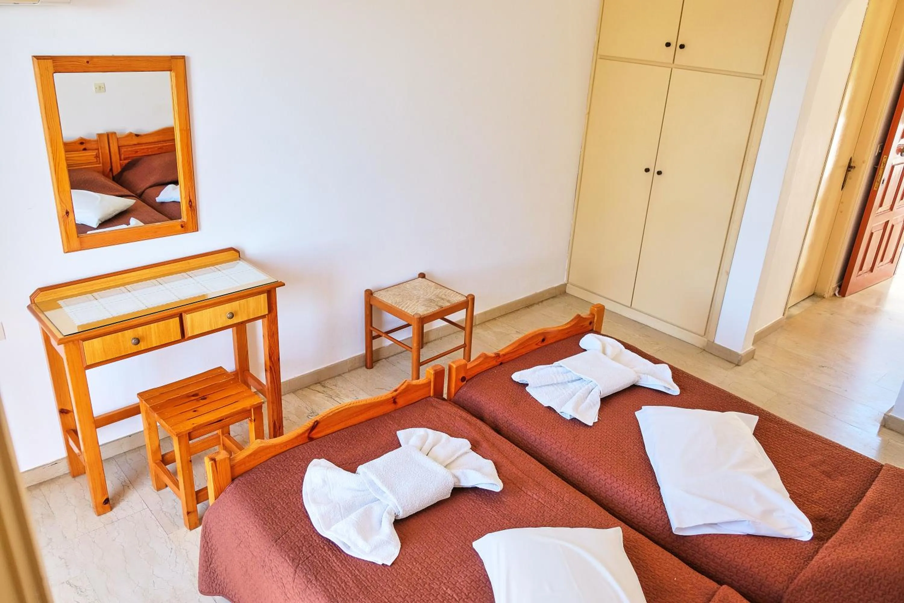 Bedroom, Bed in Tria Adelphia