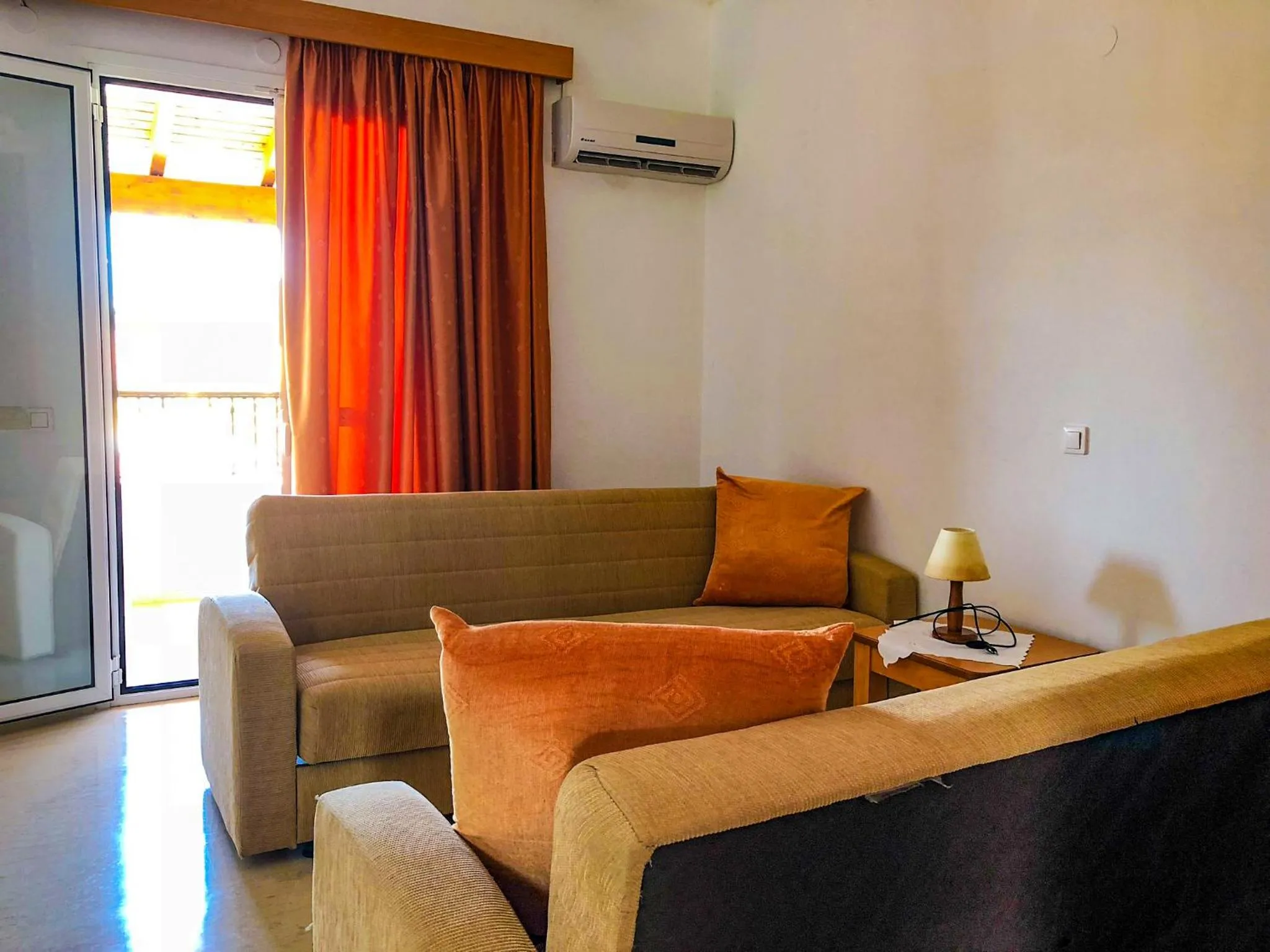 Living room in Tria Adelphia