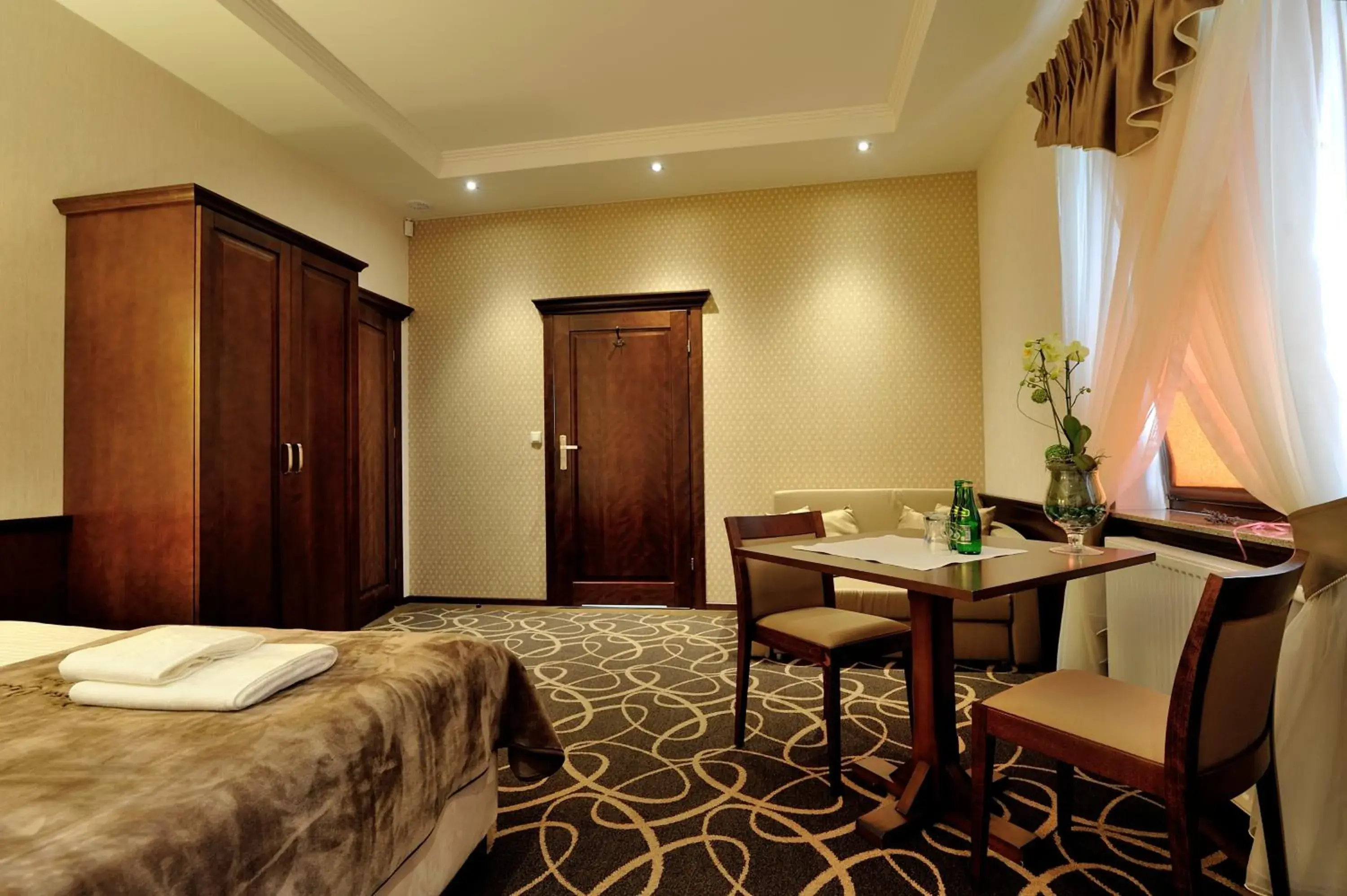 Deluxe Single Room in Hotel Dwór Choiny Deluxe Single Room in Hotel Dwór Choiny