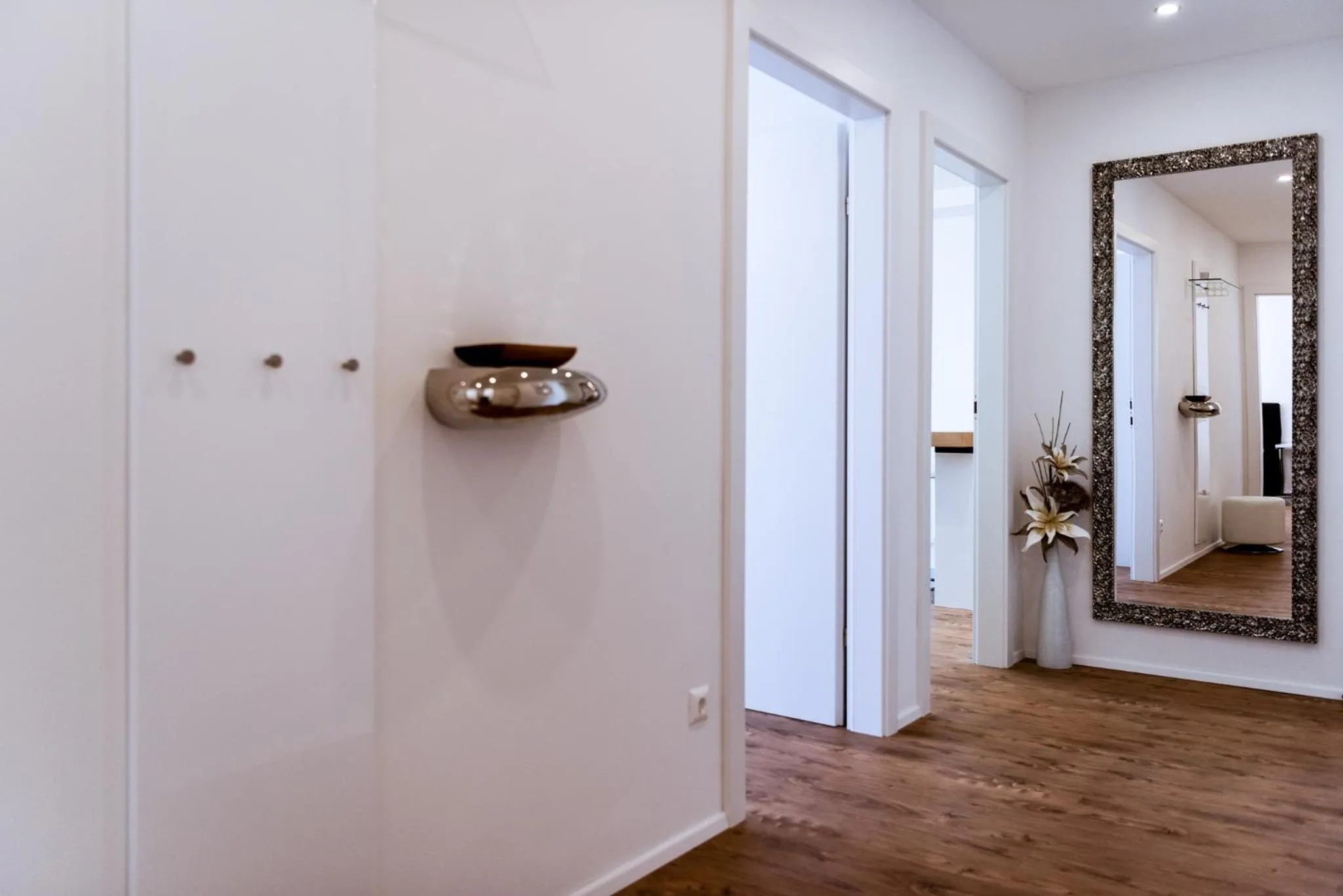 Decorative detail in MH Living - 11 - Modern Living Dream in Center