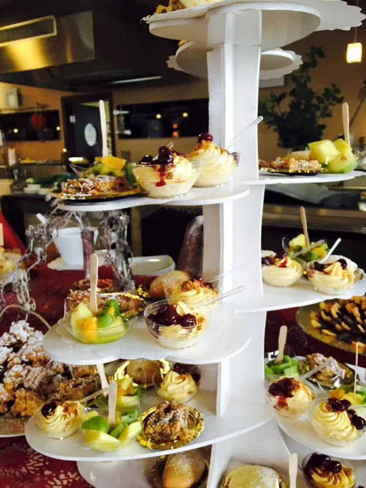 Restaurant/places to eat in Albergo Delle Industrie